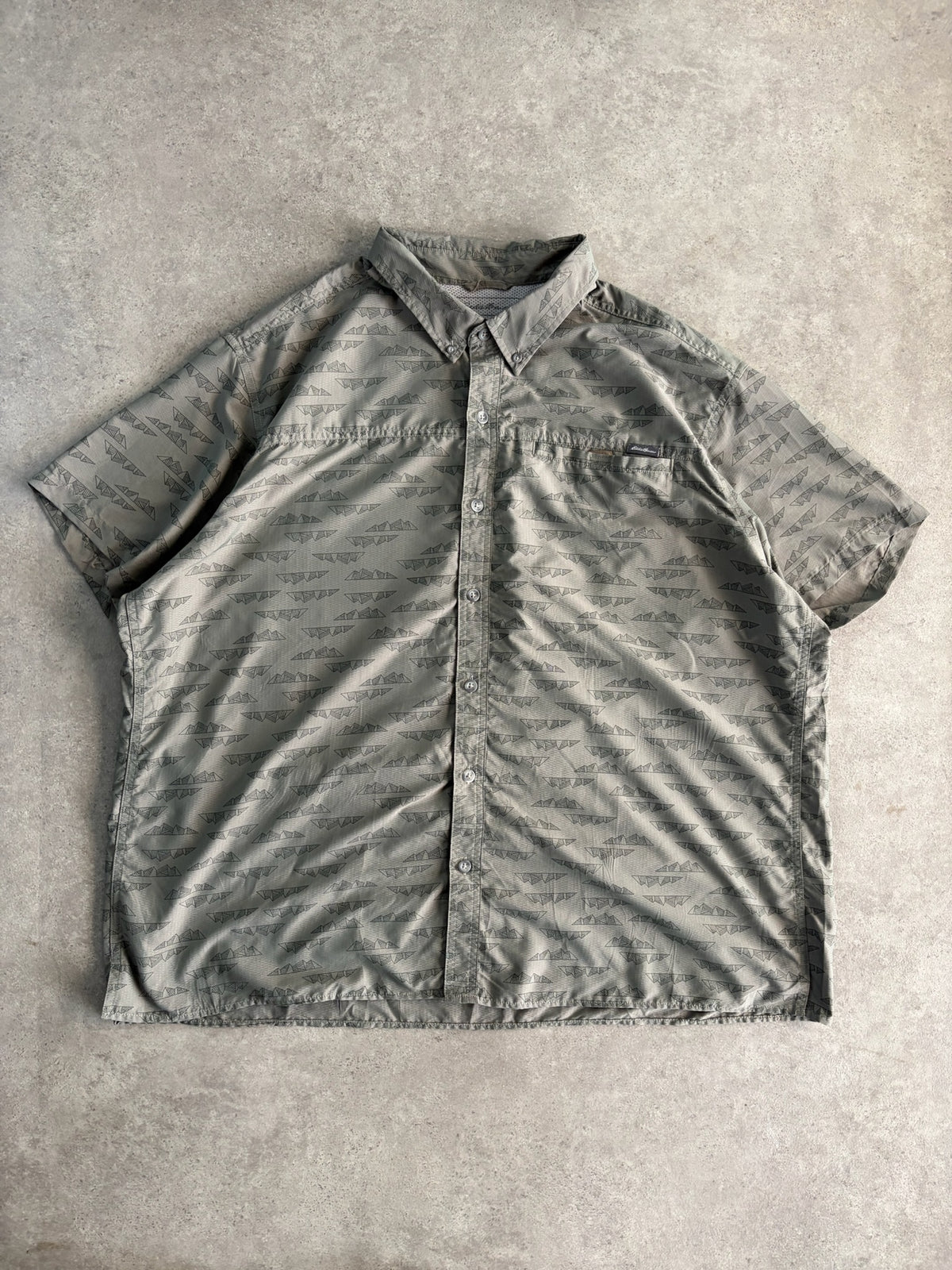 מכופתרת Eddie Bauer הדפס הרים וינטג׳ - 4XL