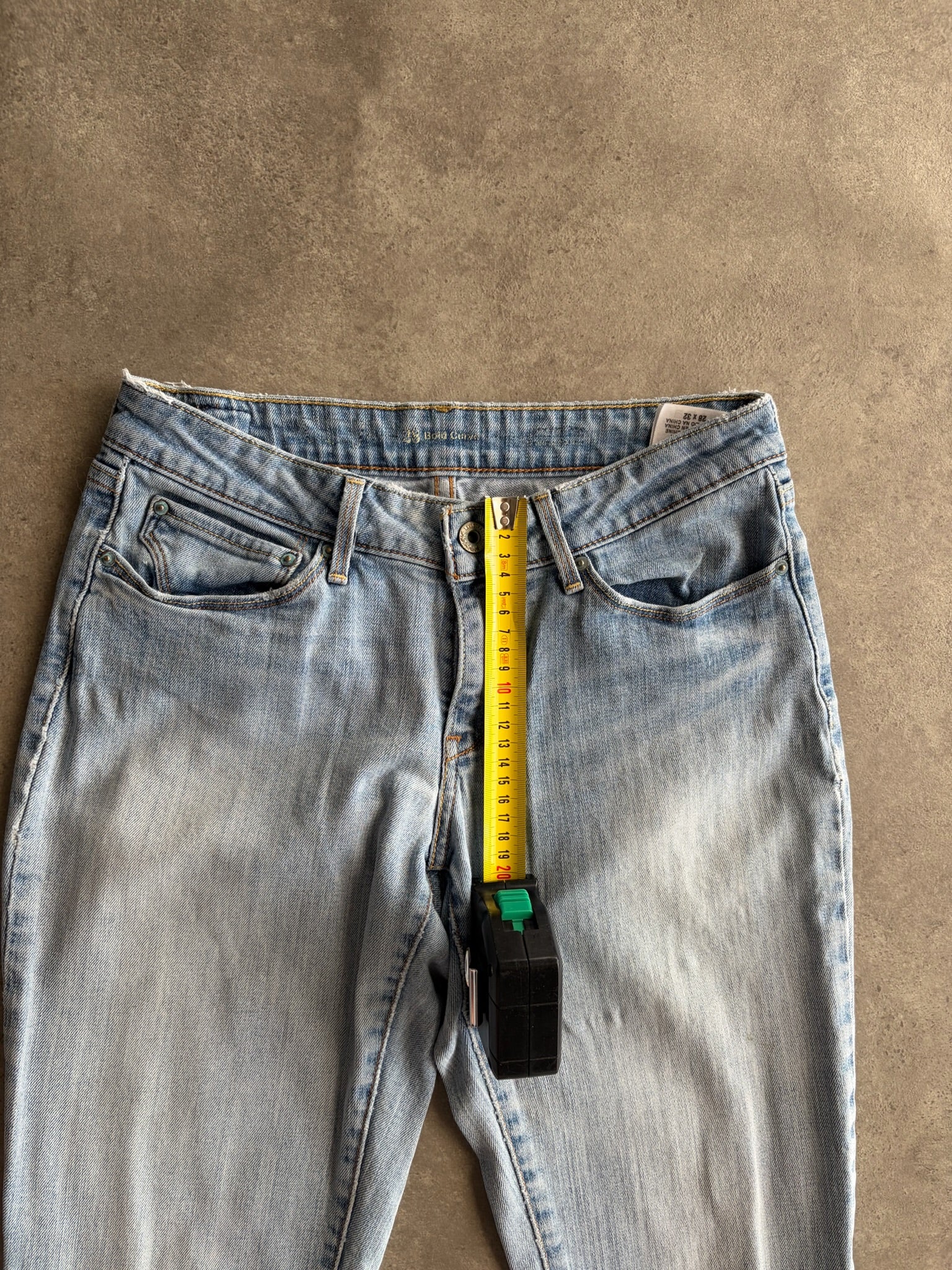 ג׳ינס נמוך Levi's Bold Curve בוטקאט וינטג׳ - 29