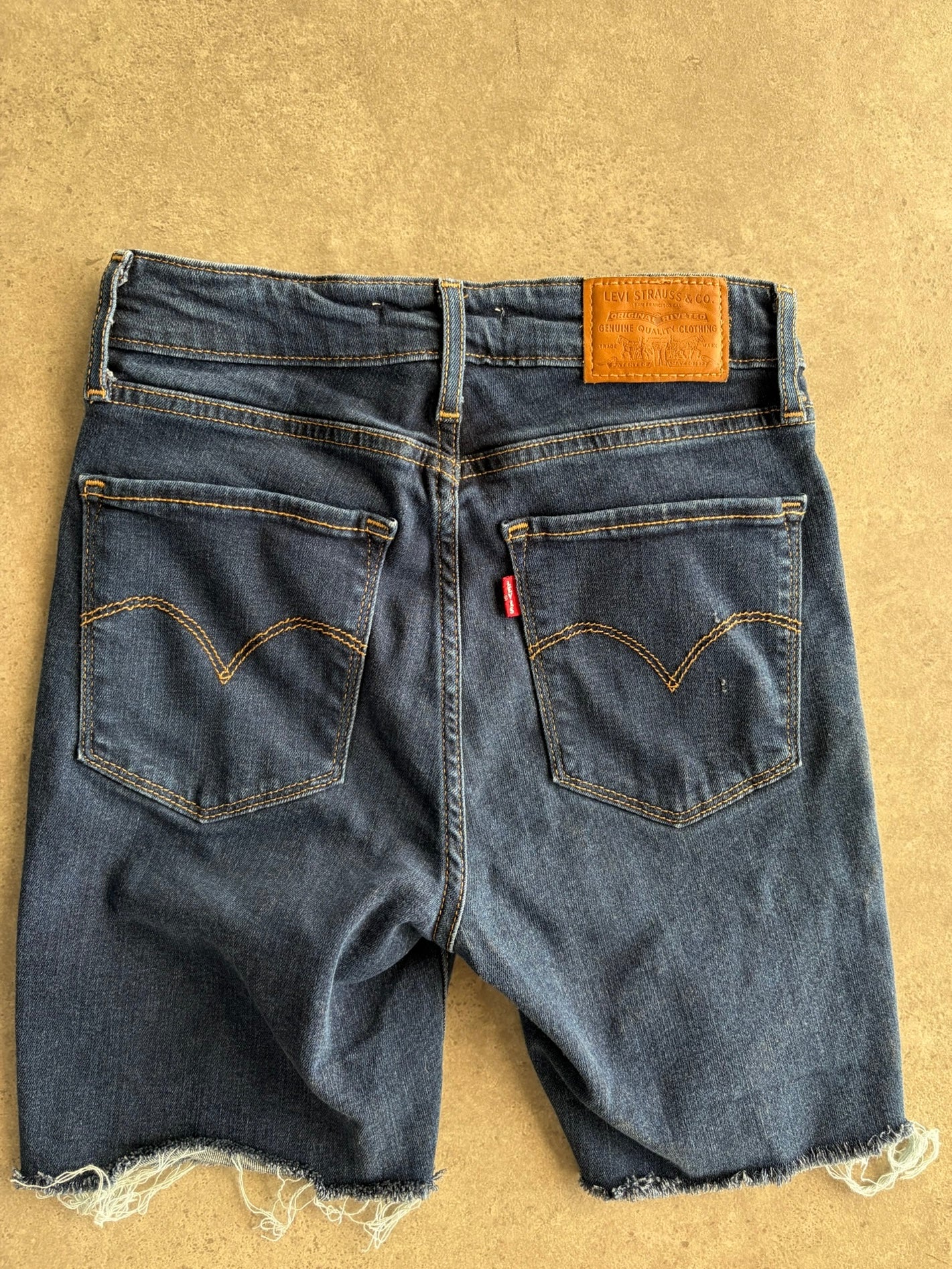 שורטס ג׳ינס Levi's 721 וינטג׳ - 24