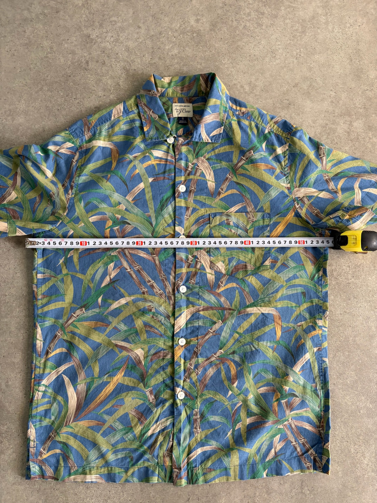 חולצת מכופתרת J.Crew הדפס במבוק וינטג׳ - L