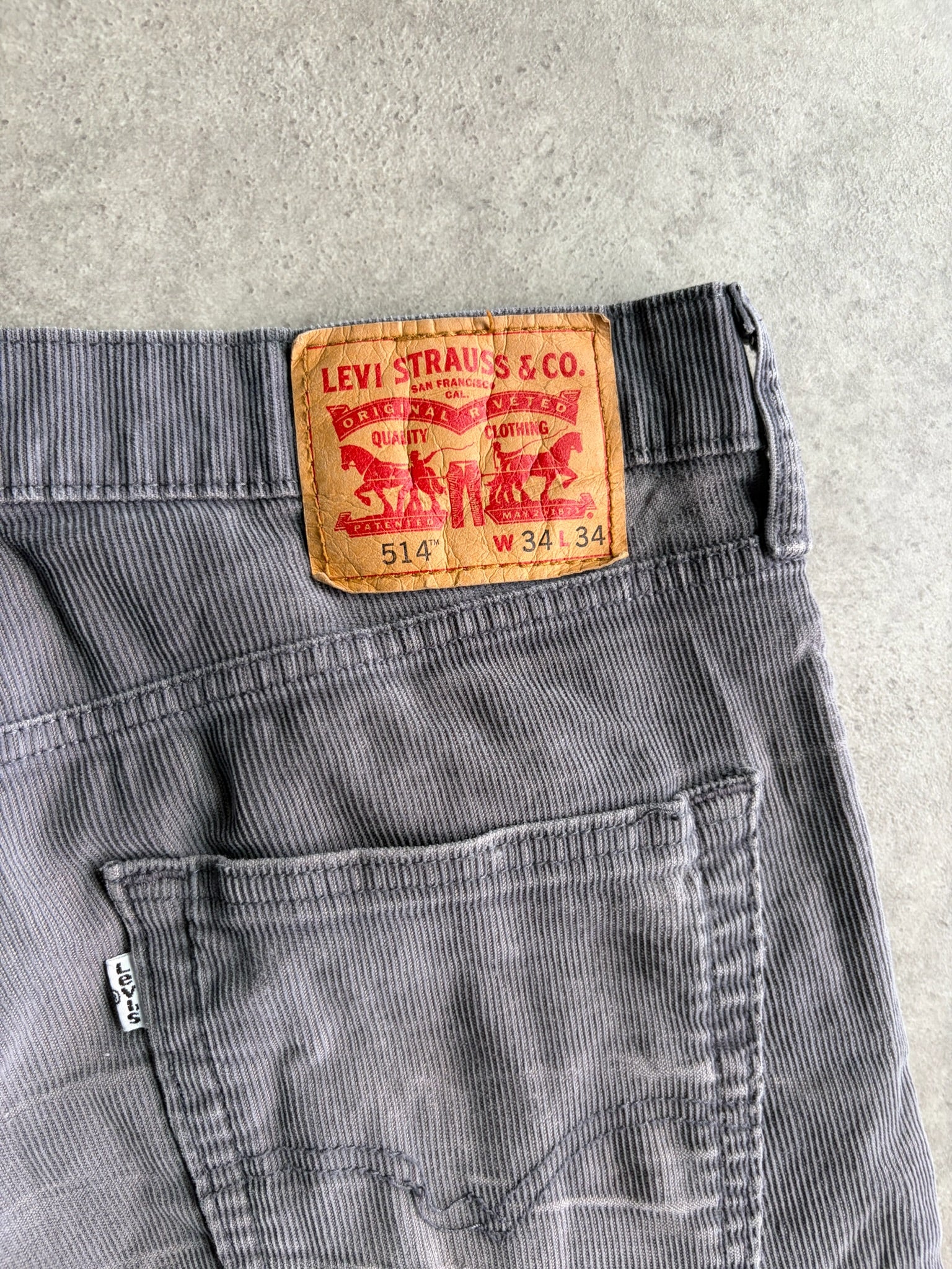 מכנסי קורדרוי Levi's 514 וינטג׳ - 34