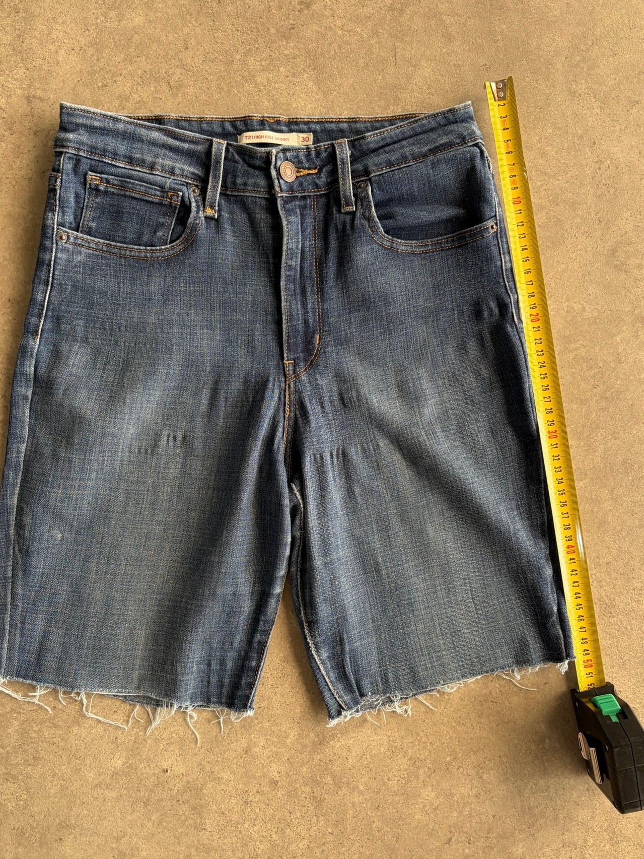 שורטס ג׳ינס Levi's 721 קאט-אוף וינטג׳ - 28