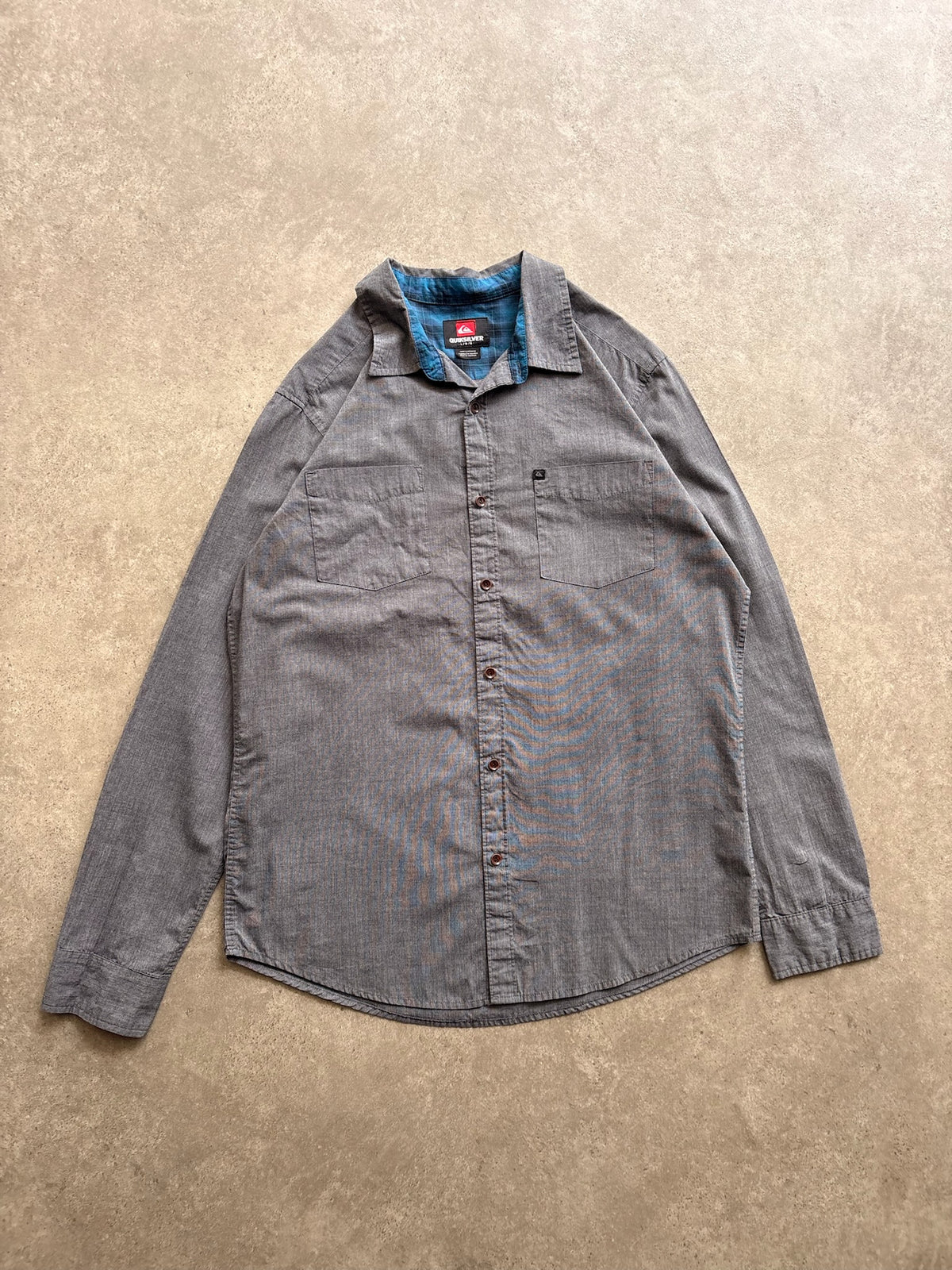 מכופתרת Quiksilver וינטג׳ - L – חולצה מכופתרת וינטג׳ | DNA תל אביב