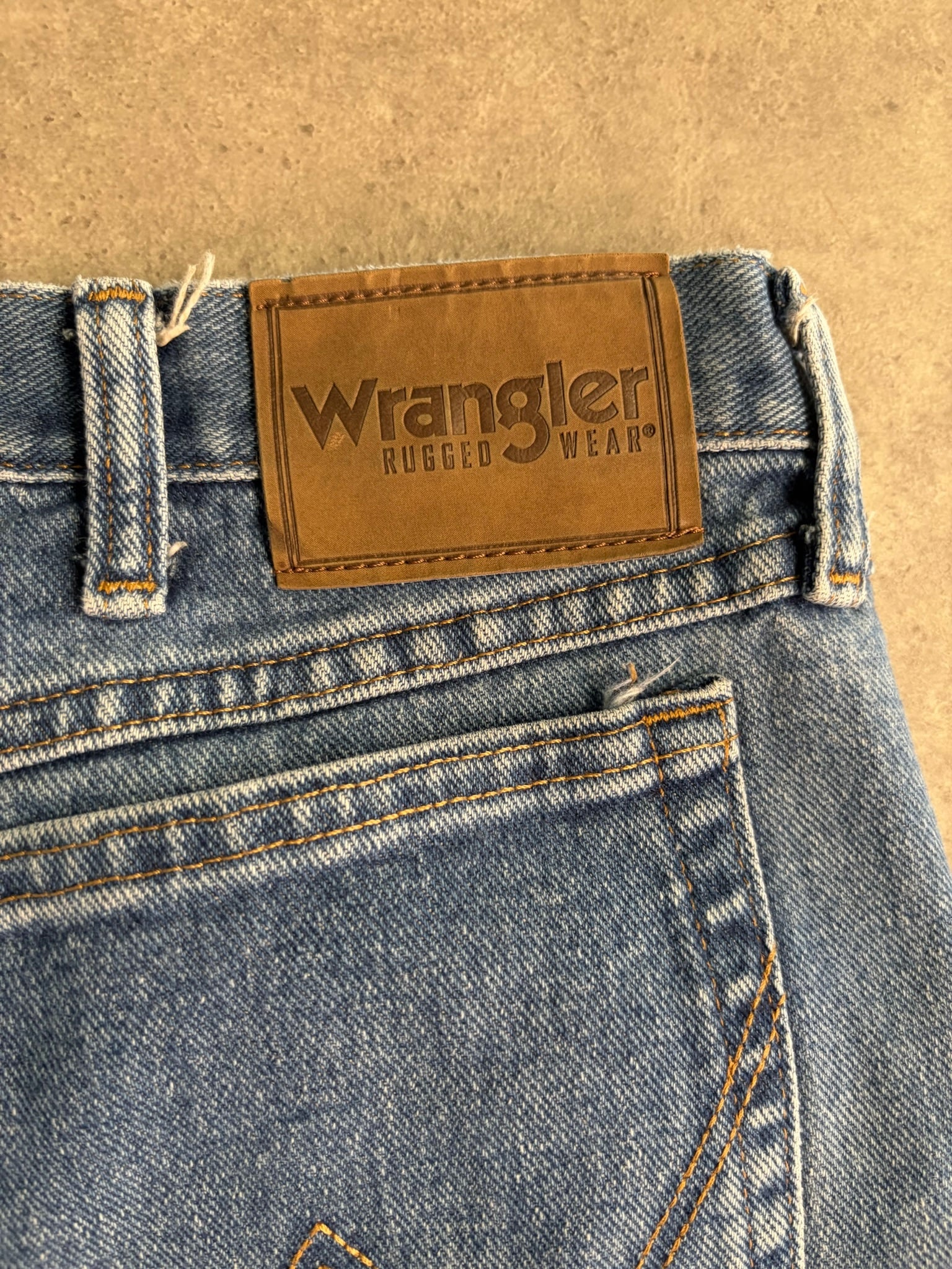ג׳ינס Wrangler Rugged Wear וינטג׳ - 35
