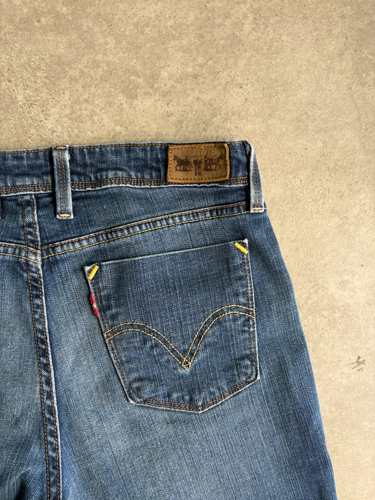 ג'ינס Levi's 627 Straight Fit וינטג׳ - 31 – ג׳ינס ליוויס וינטג׳, תמונה 3