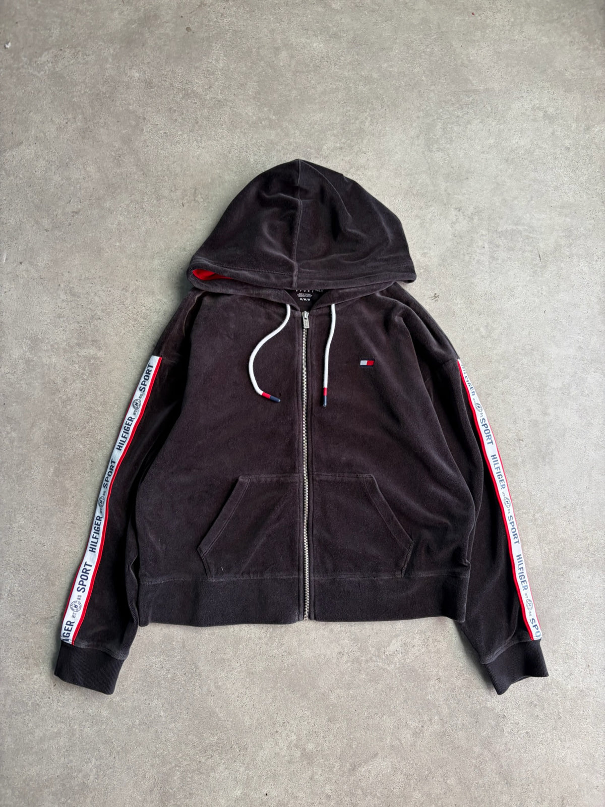 הודי זיפר טרי Tommy Hilfiger Sport וינטג׳ - S – סווטשירט וינטג׳ טומי הילפיגר | DNA תל אביב