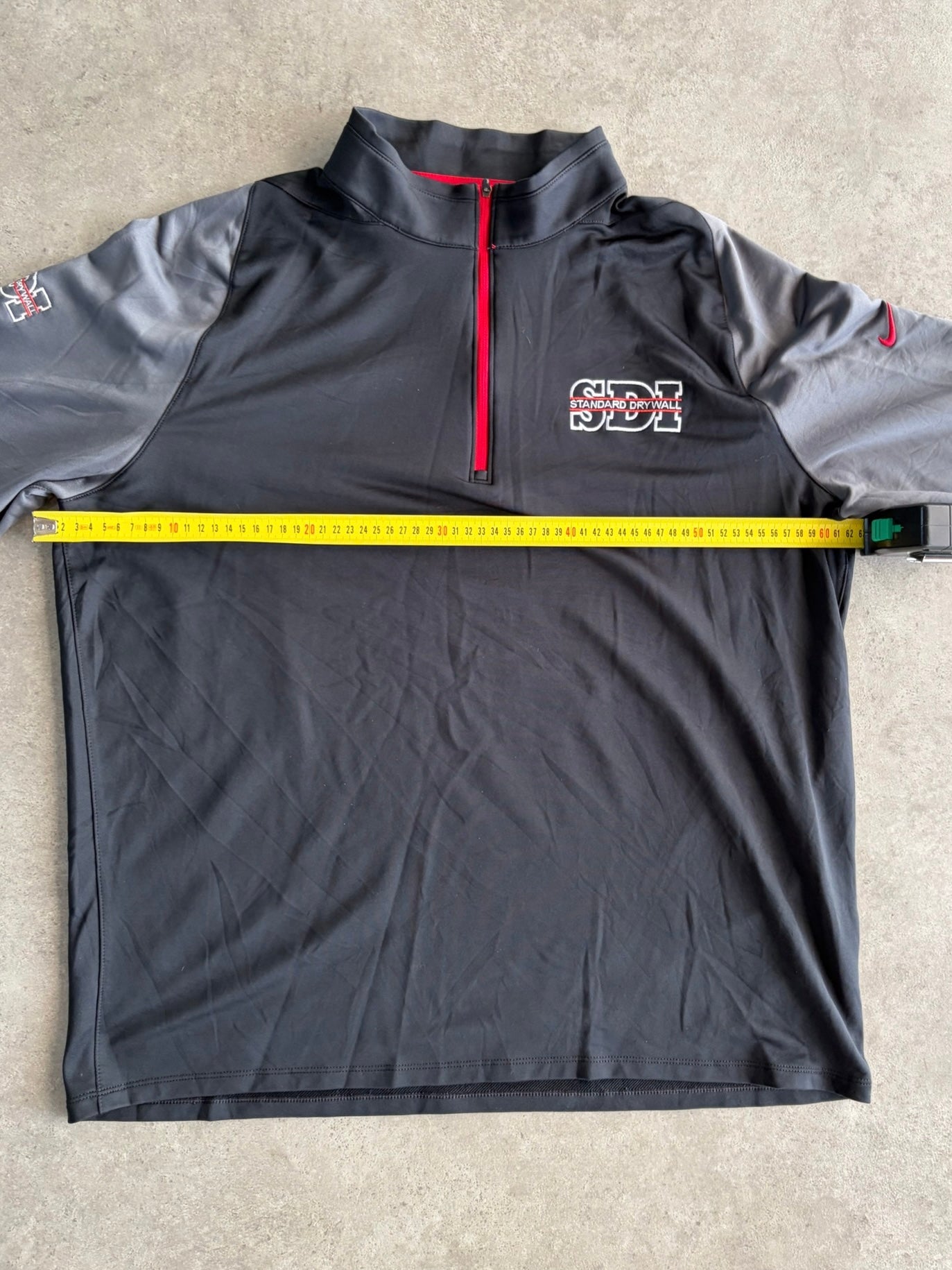 חולצת חצי רוכסן Nike וינטג׳ - XL