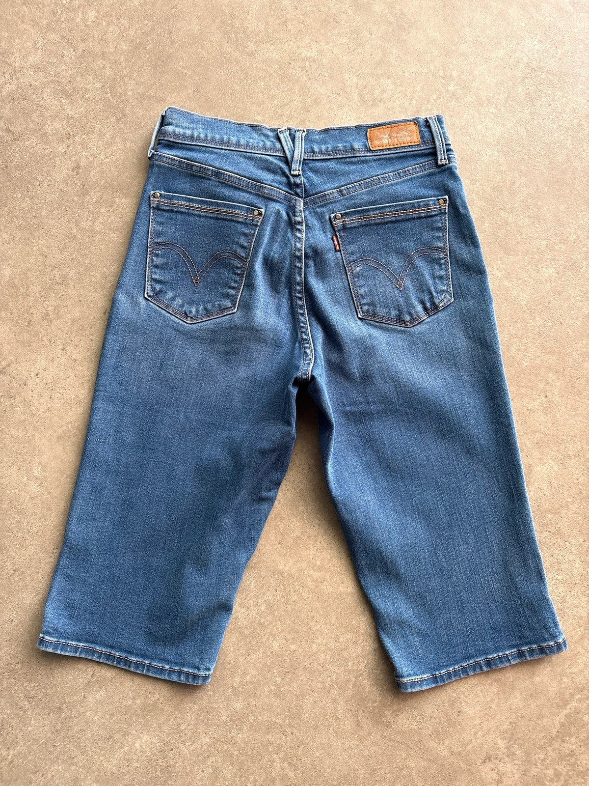 שורט ג'ינס Levi's וינטג׳ - 24 – שורט ג׳ינס וינטג׳ ליוויס, תמונה 2