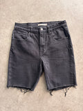 שורט ג'ינס Levi's 721 High Rise Skinny וינטג׳ - 28 – שורט ג׳ינס וינטג׳ ליוויס | DNA תל אביב