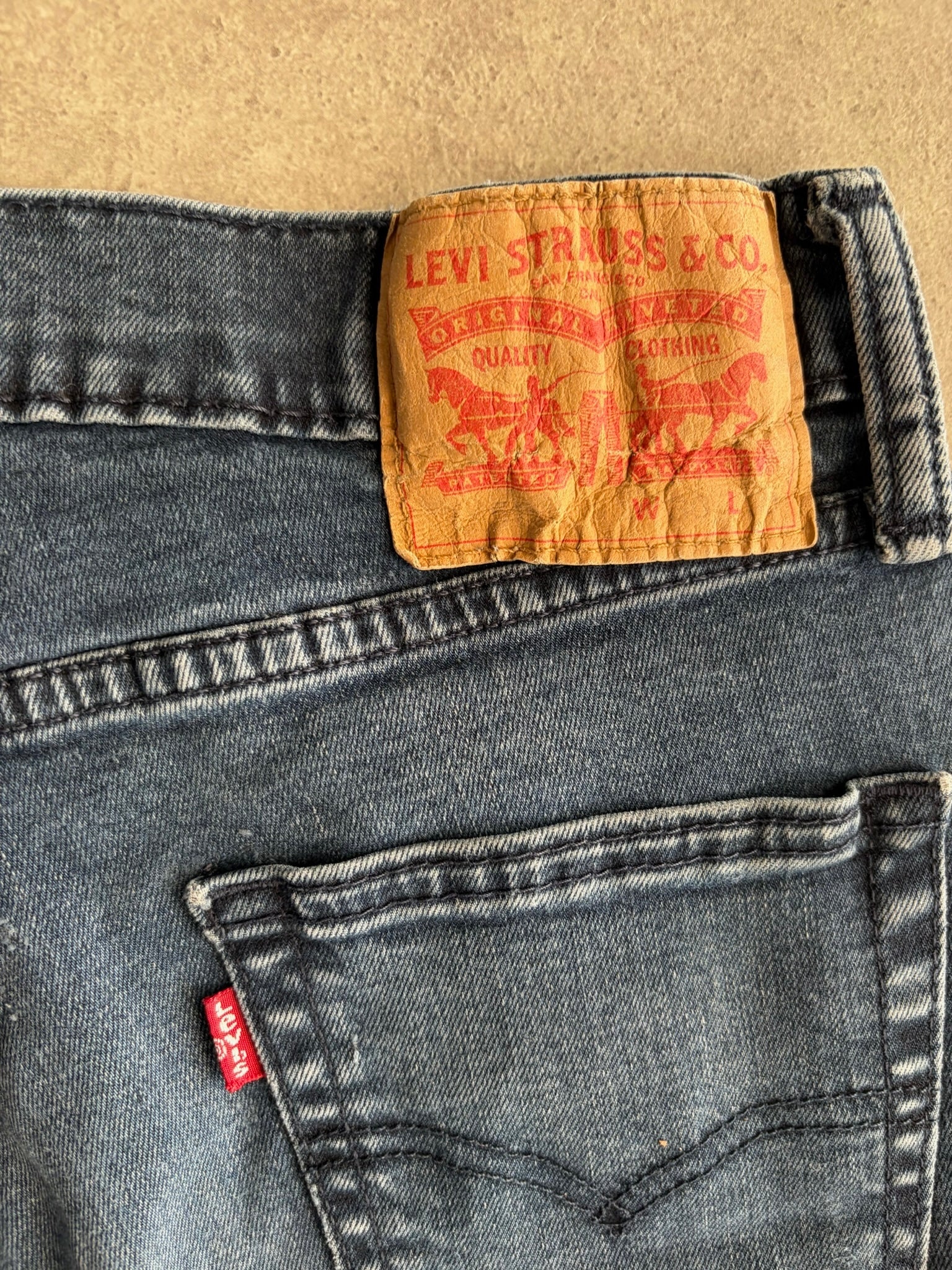 ג׳ינס Levi's אפור וינטג׳ - 28