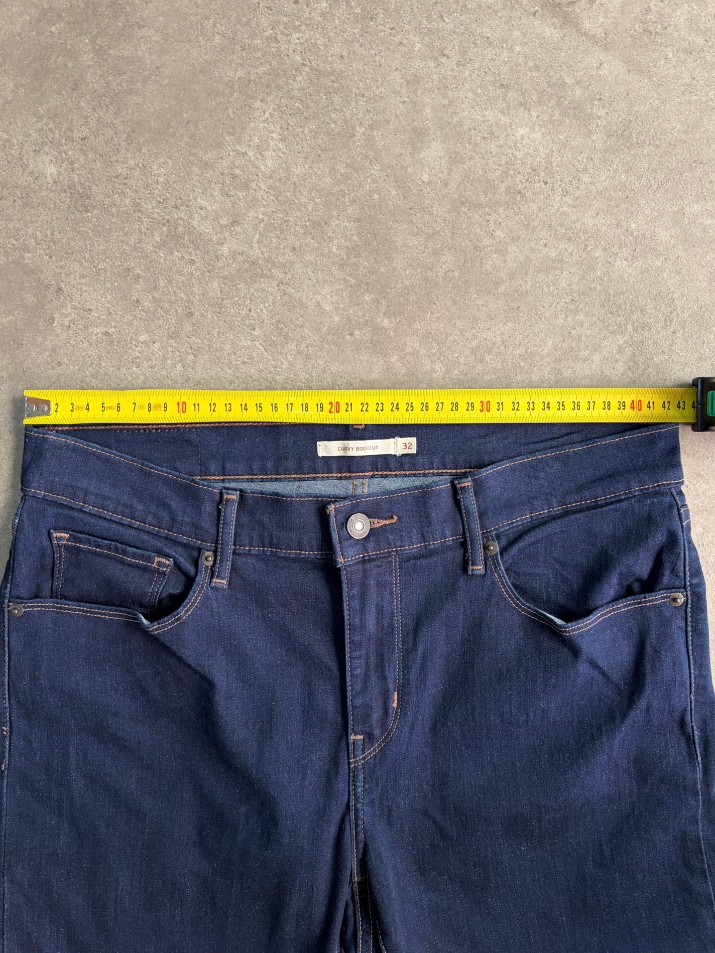 ג׳ינס Levi's Curvy Bootcut וינטג׳ - 33