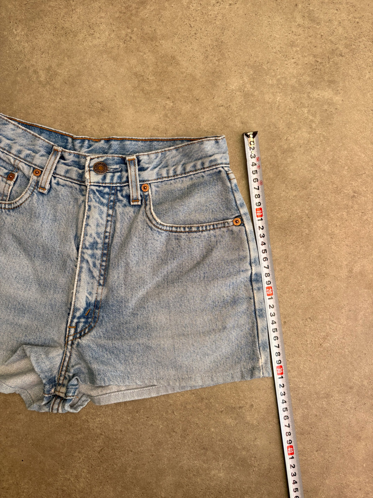 שורט ג'ינס Levi's וינטג׳ - 24 – שורט ג׳ינס וינטג׳ ליוויס, תמונה 6