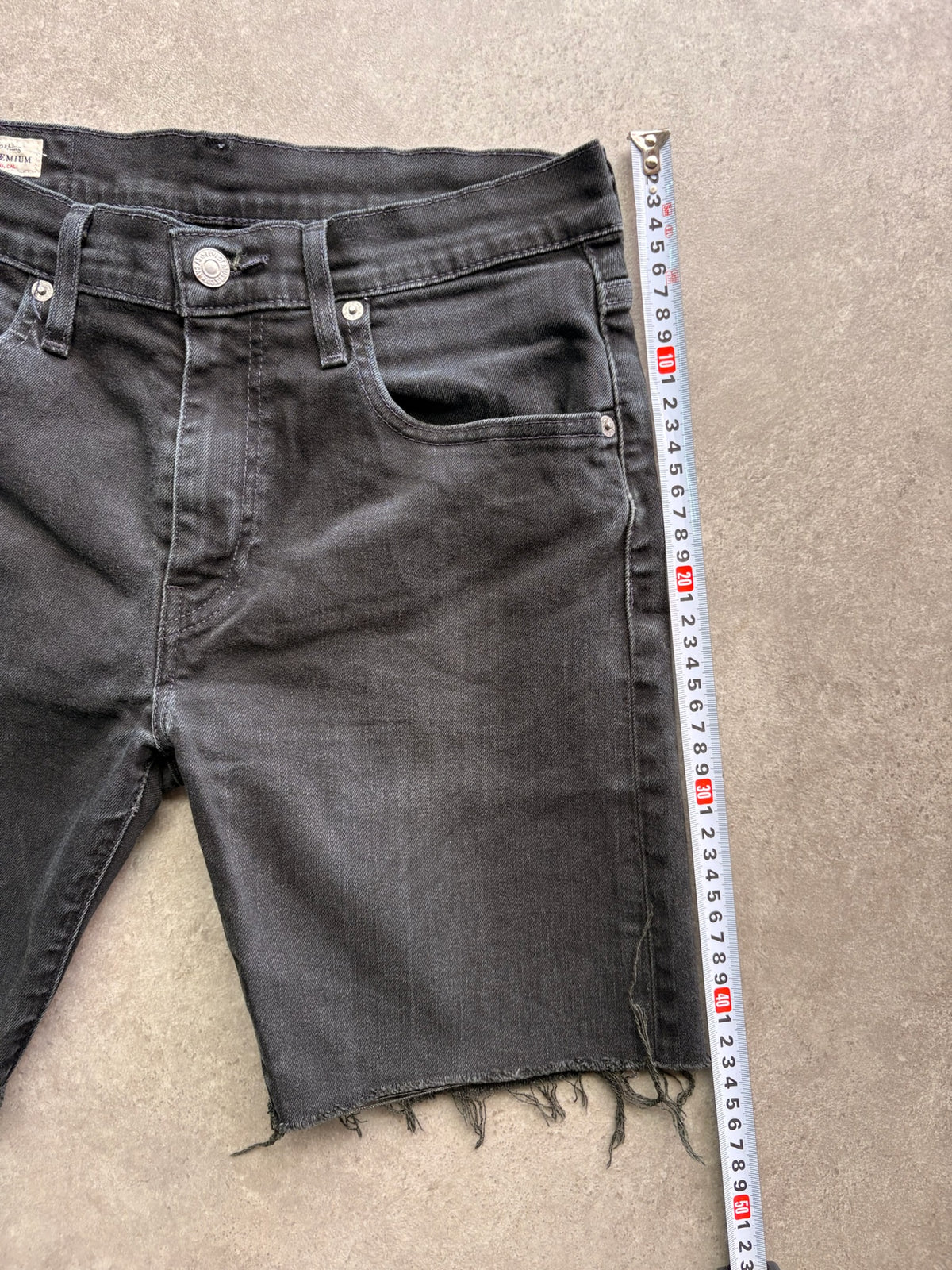 שורט ג'ינס Levi's 512 וינטג׳ שחור - 32 – שורט ג׳ינס וינטג׳ ליוויס, תמונה 5