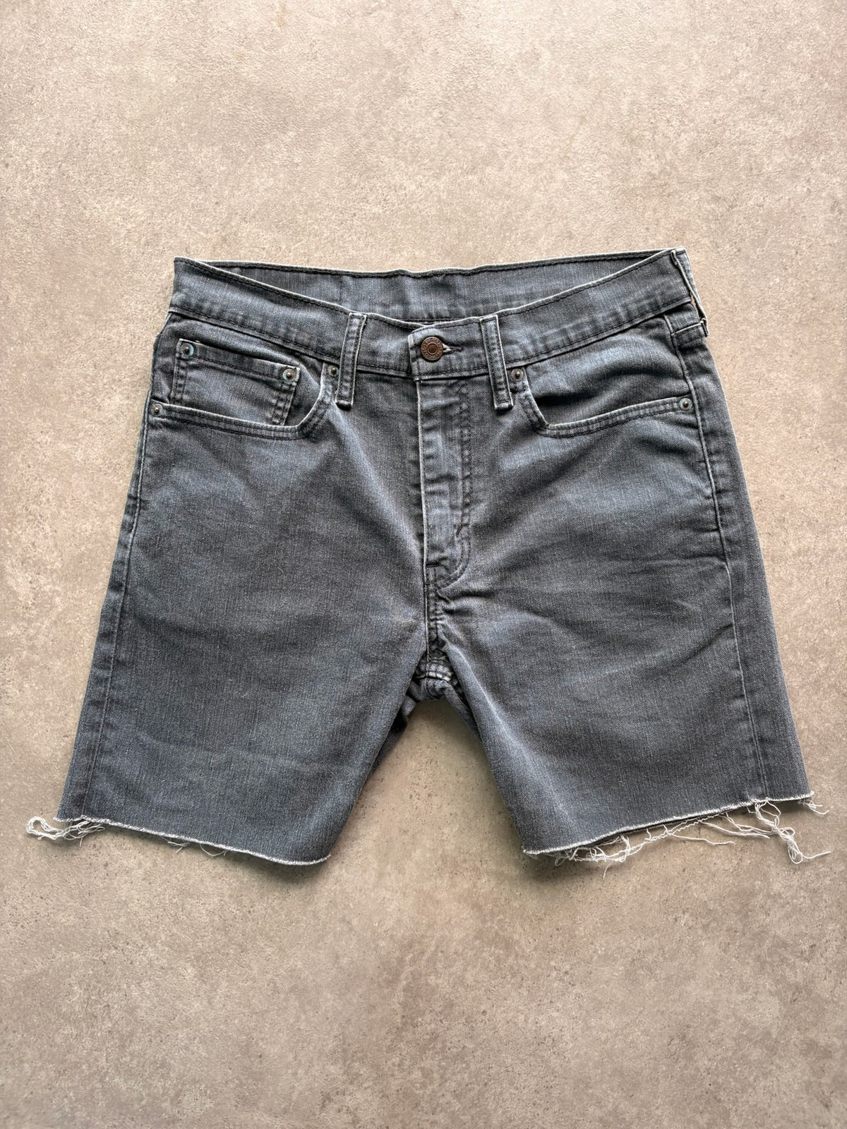 שורט ג'ינס Levi's 512 וינטג׳ - 30 – שורט ג׳ינס וינטג׳ ליוויס | DNA תל אביב