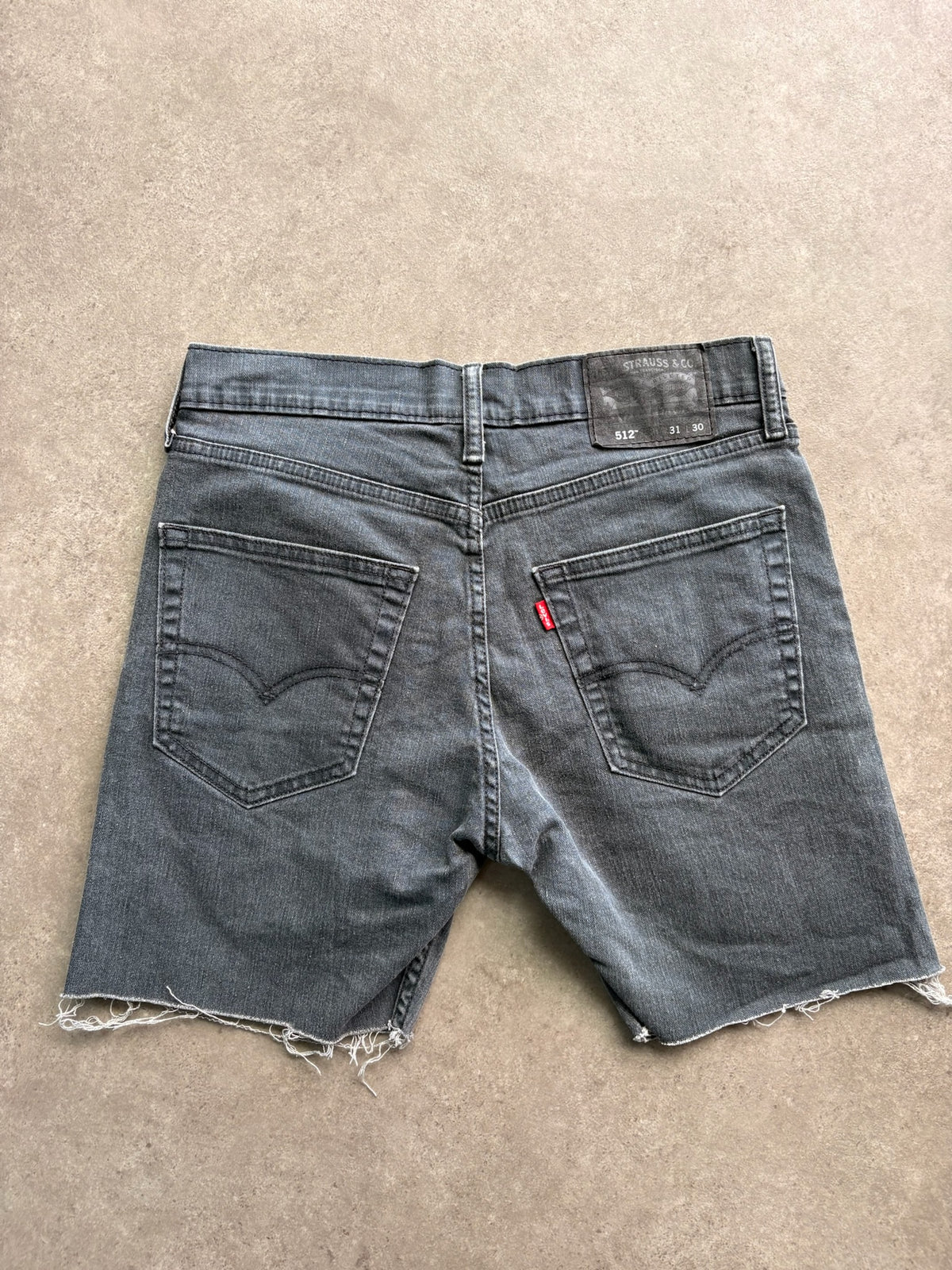 שורט ג'ינס Levi's 512 וינטג׳ - 30 – שורט ג׳ינס וינטג׳ ליוויס, תמונה 2