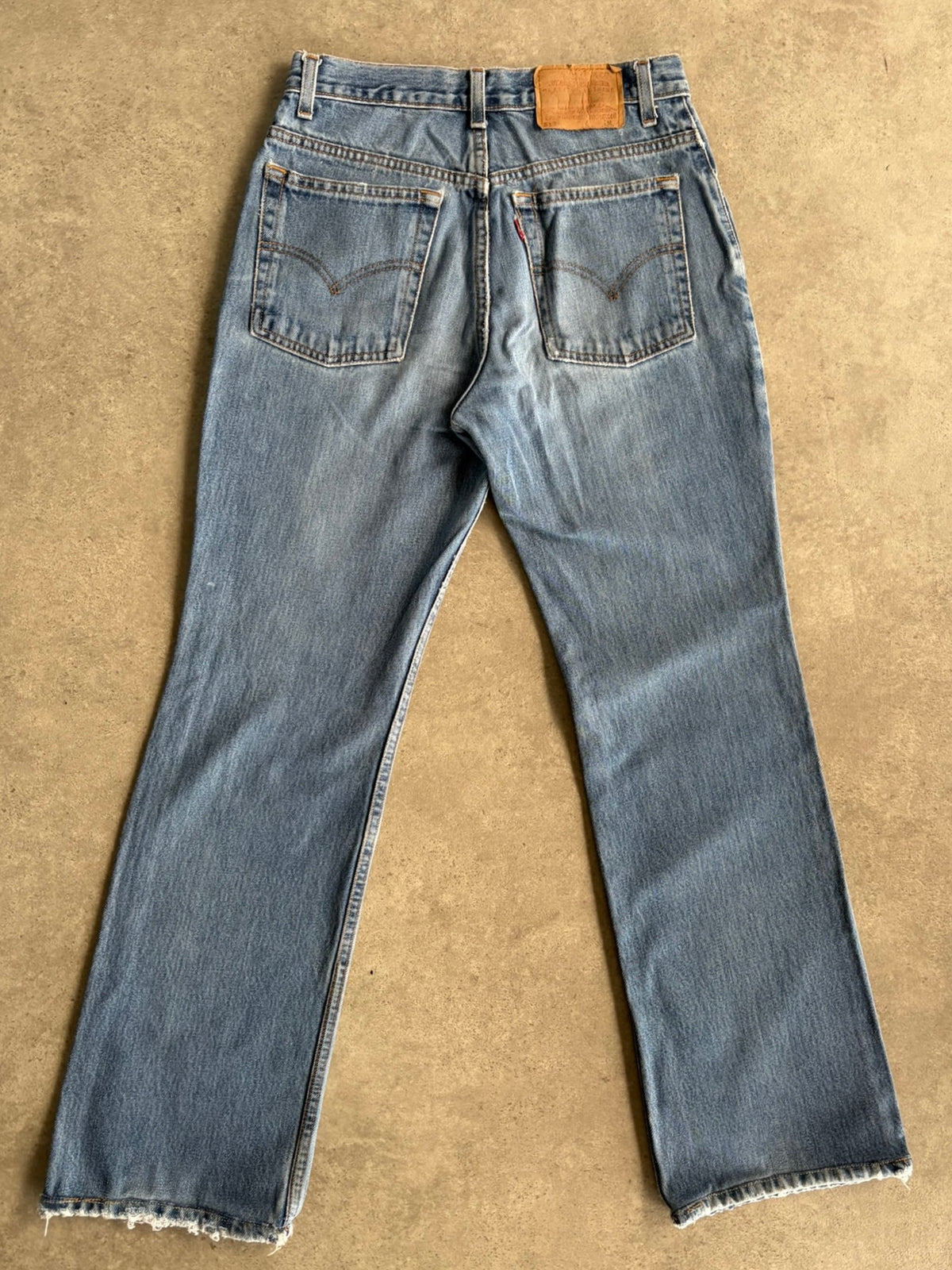 ג'ינס Levi's 517 וינטג׳ קרעים בברכיים - 32 – ג׳ינס ליוויס וינטג׳, תמונה 3
