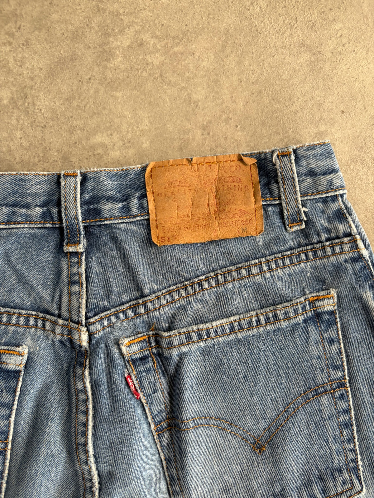 ג'ינס Levi's 517 וינטג׳ קרעים בברכיים - 32 – ג׳ינס ליוויס וינטג׳, תמונה 2