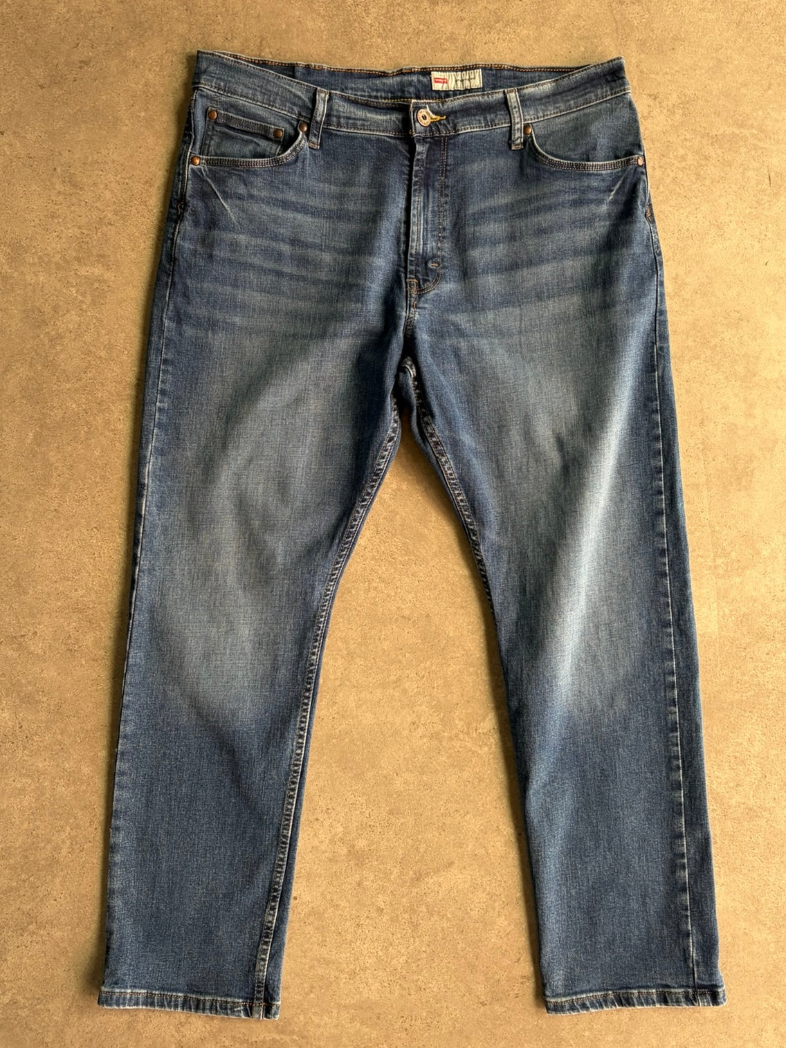 ג׳ינס Wrangler Athletic Fit וינטג׳ - 37