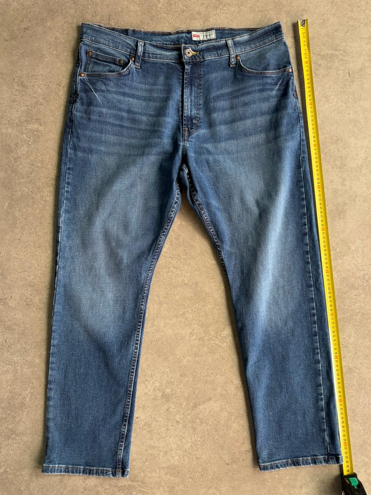 ג׳ינס Wrangler Athletic Fit וינטג׳ - 37