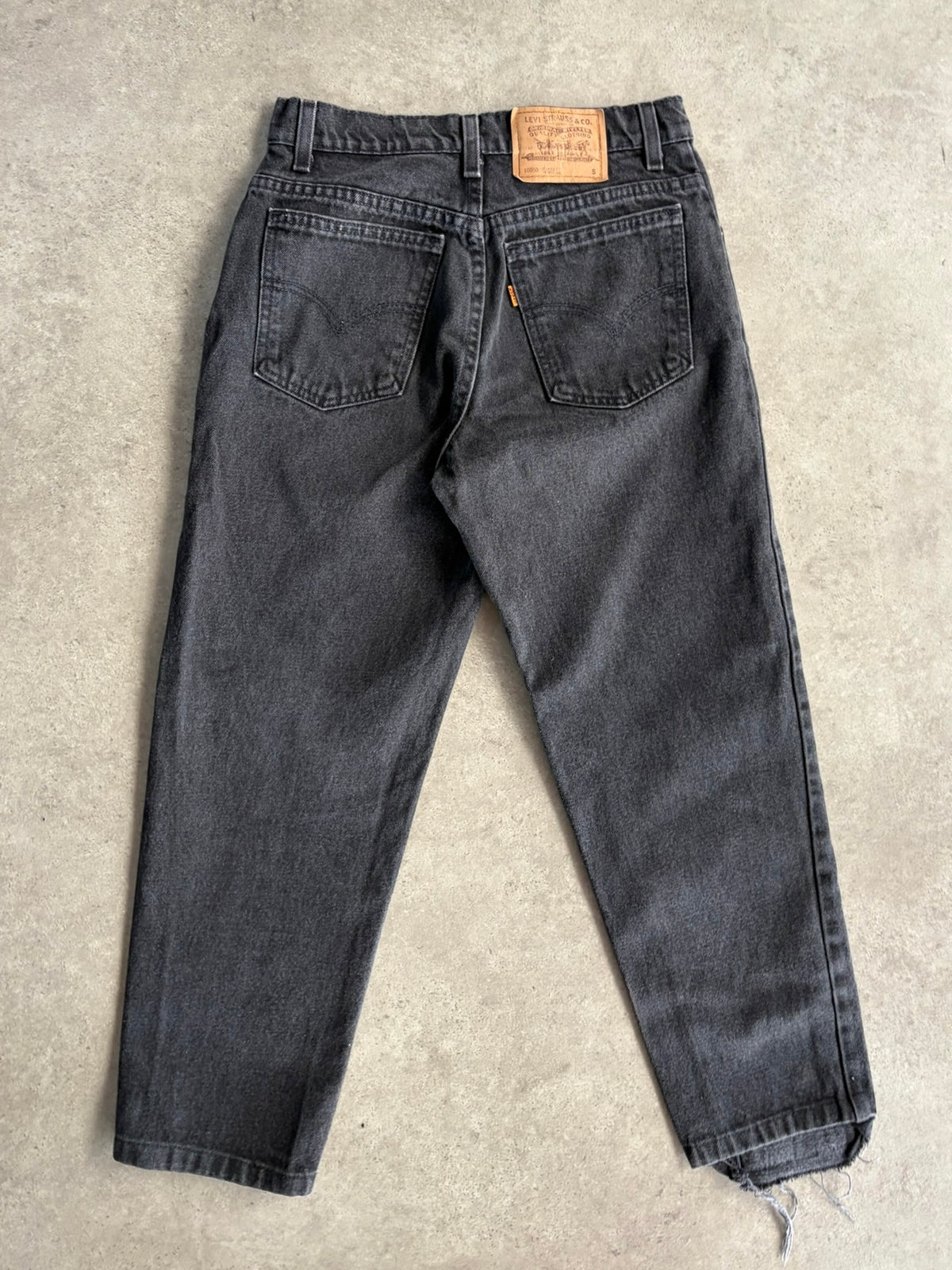Levi's 550 ג'ינס שחור וינטג׳ - 27 – ג׳ינס ליוויס וינטג׳ | DNA תל אביב