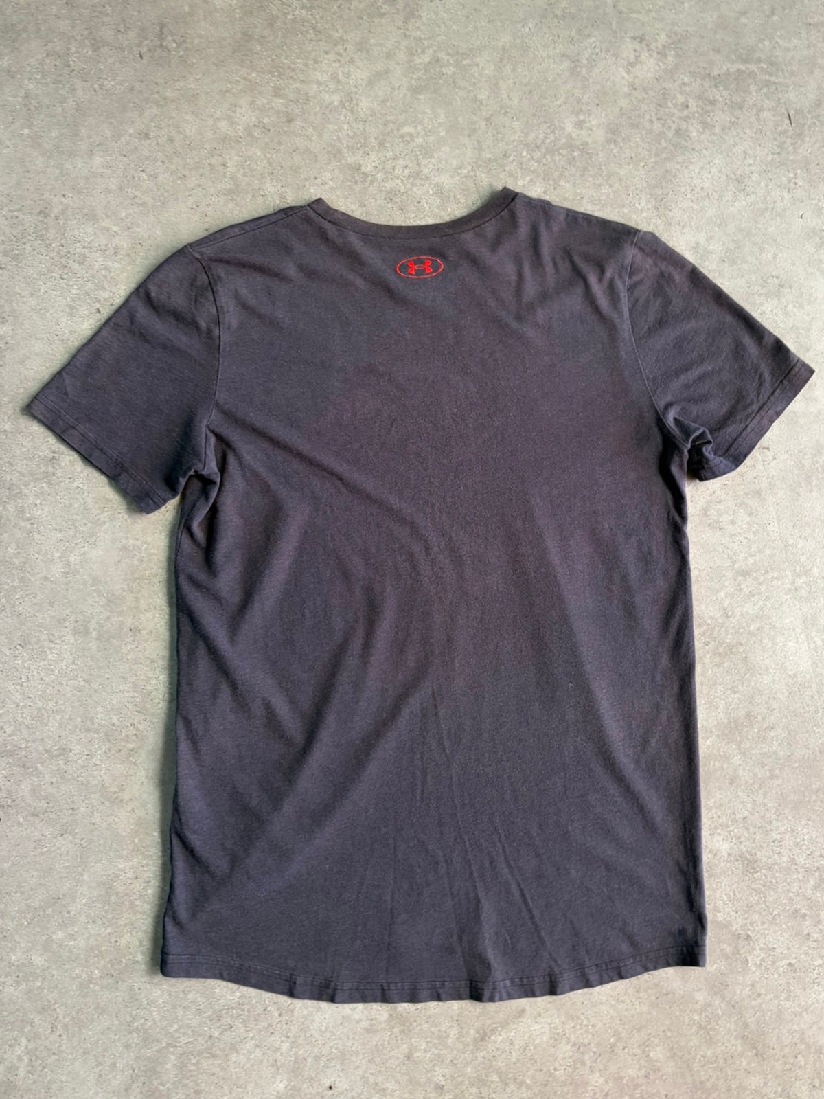טישירט Under Armour פוטבול וינטג׳ - XS – טי שירט וינטג׳ אנדר ארמור, תמונה 2