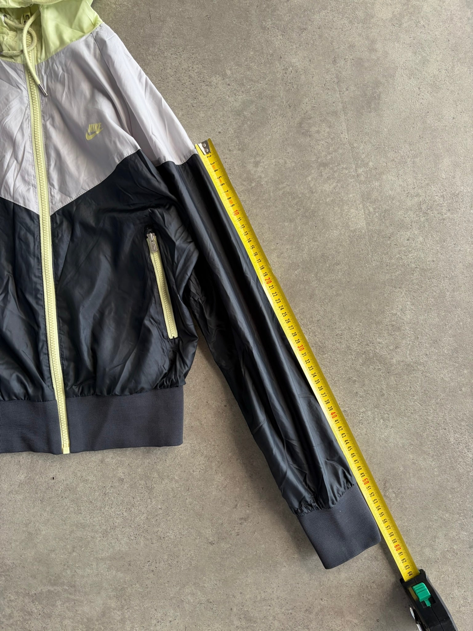ג׳קט Nike Windrunner וינטג׳ - S