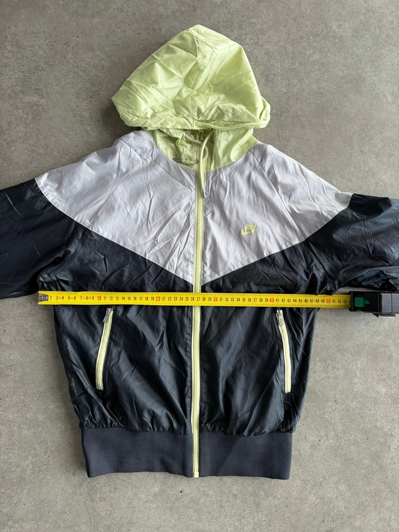ג׳קט Nike Windrunner וינטג׳ - S