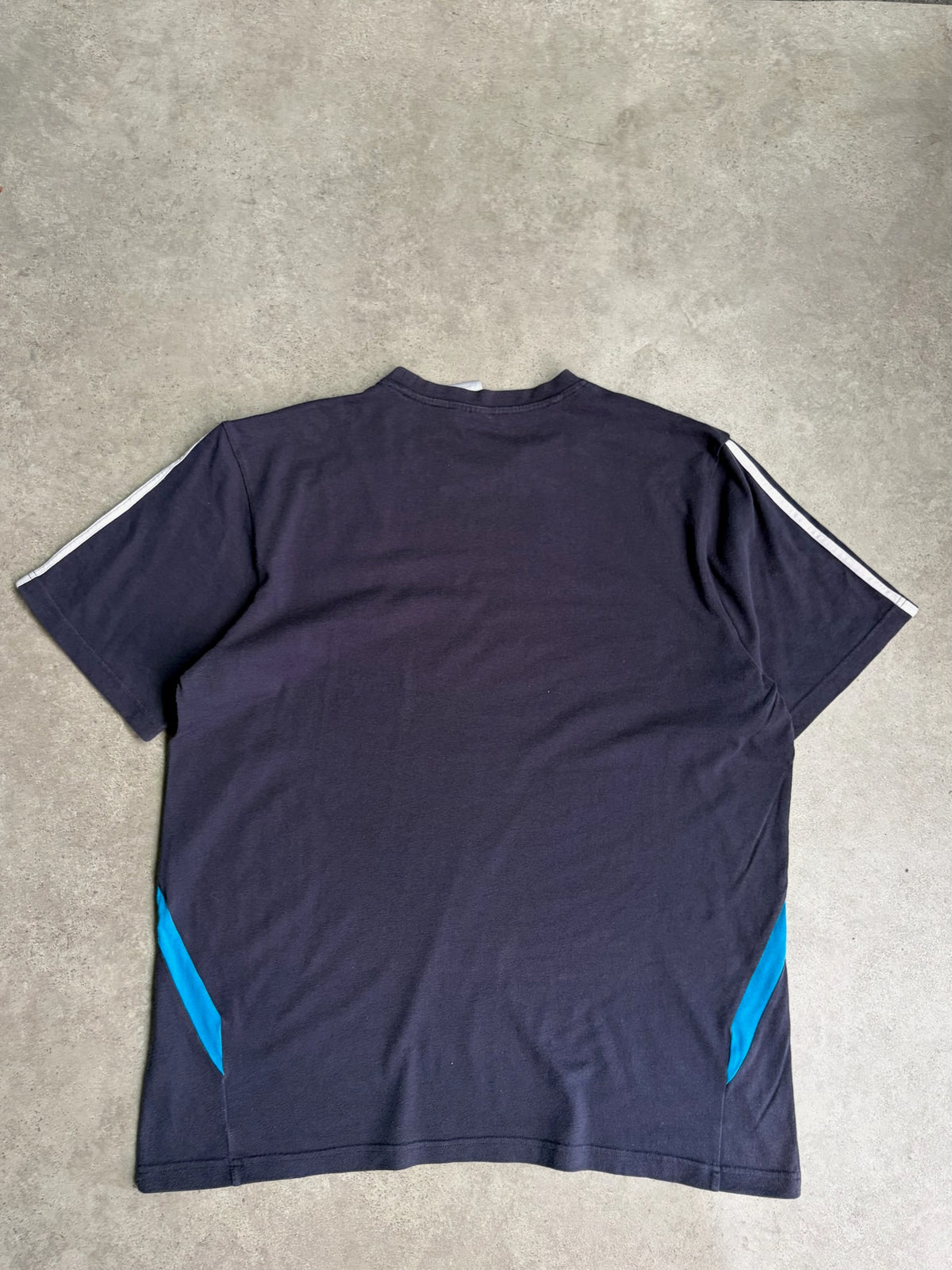טישירט Adidas וינטג׳ - L – טי שירט וינטג׳ אדידס, תמונה 2