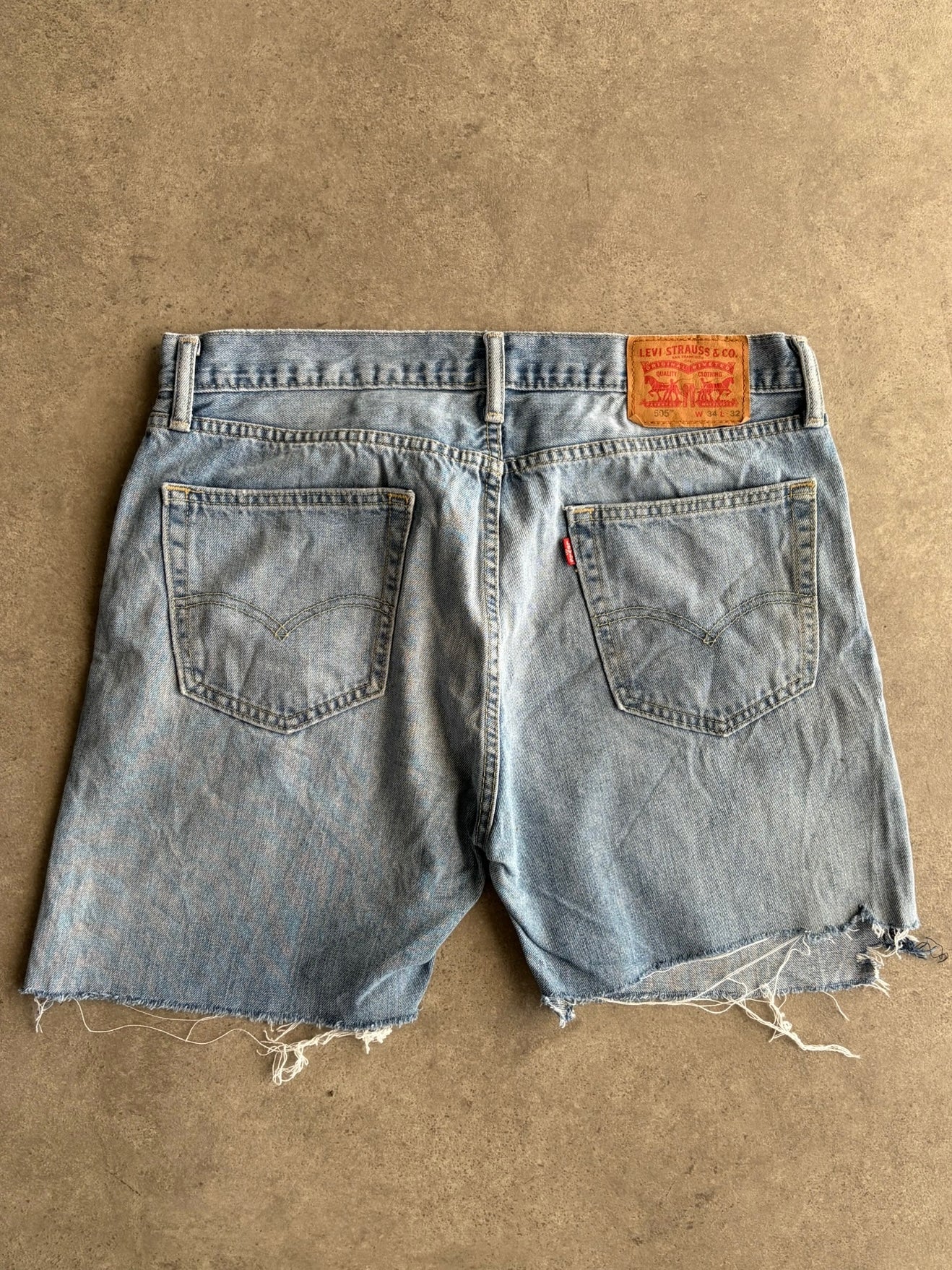 שורטס ג׳ינס Levi's 505 קאט-אוף וינטג׳ - 34