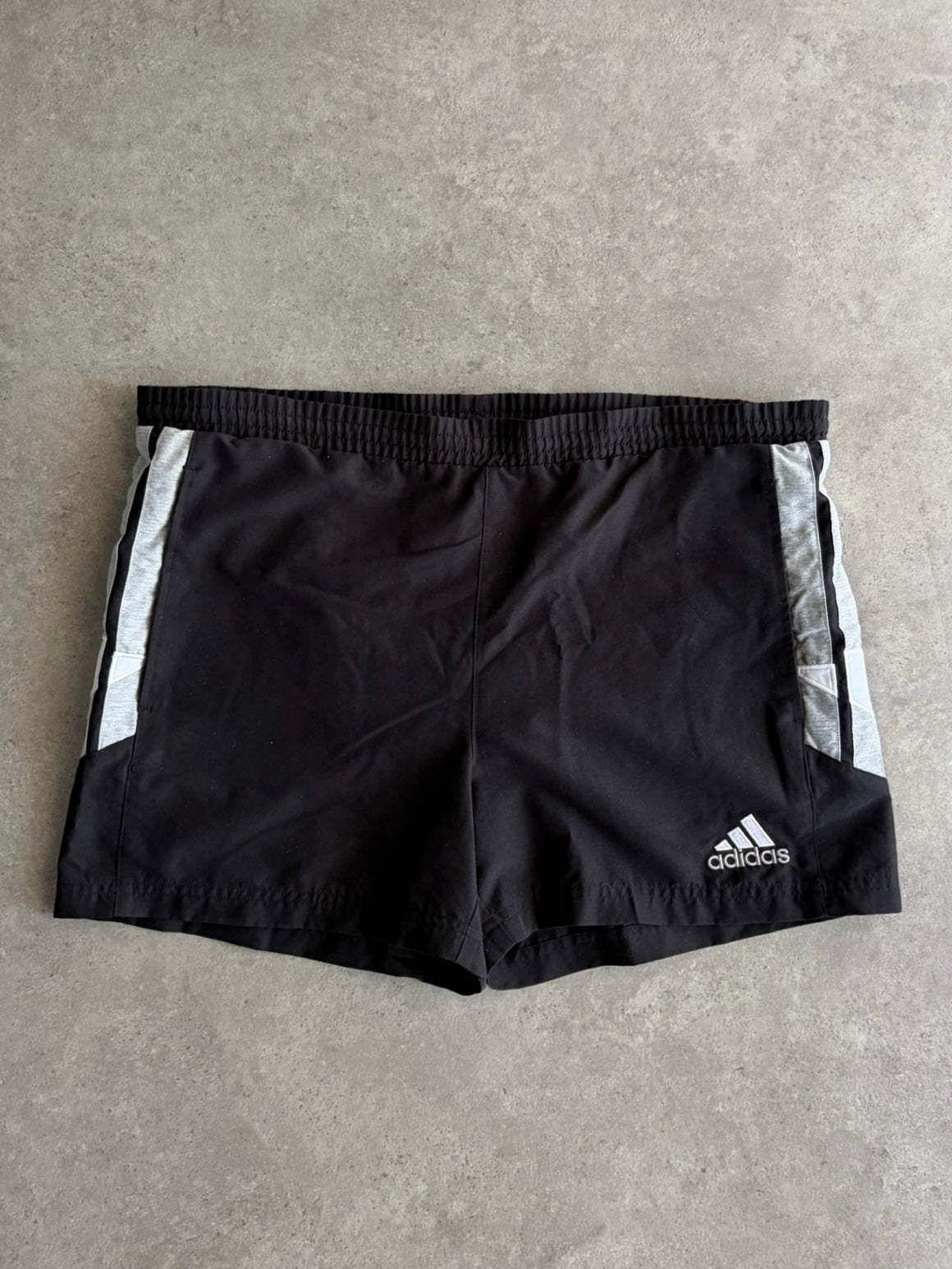 שורטס Adidas וינטג׳ - 40