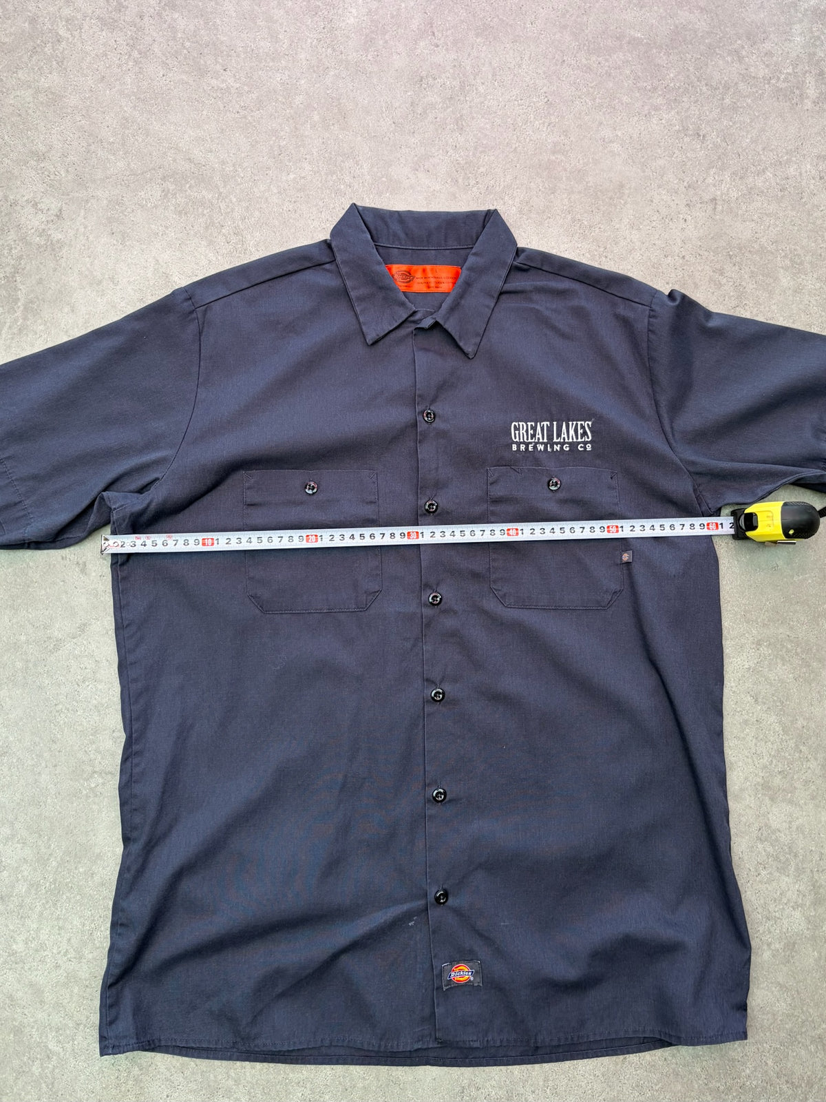 חולצת עבודה Dickies - Great Lakes Brewing Co וינטג׳ - XL – חולצה מכופתרת וינטג׳ דיקיס, תמונה 3