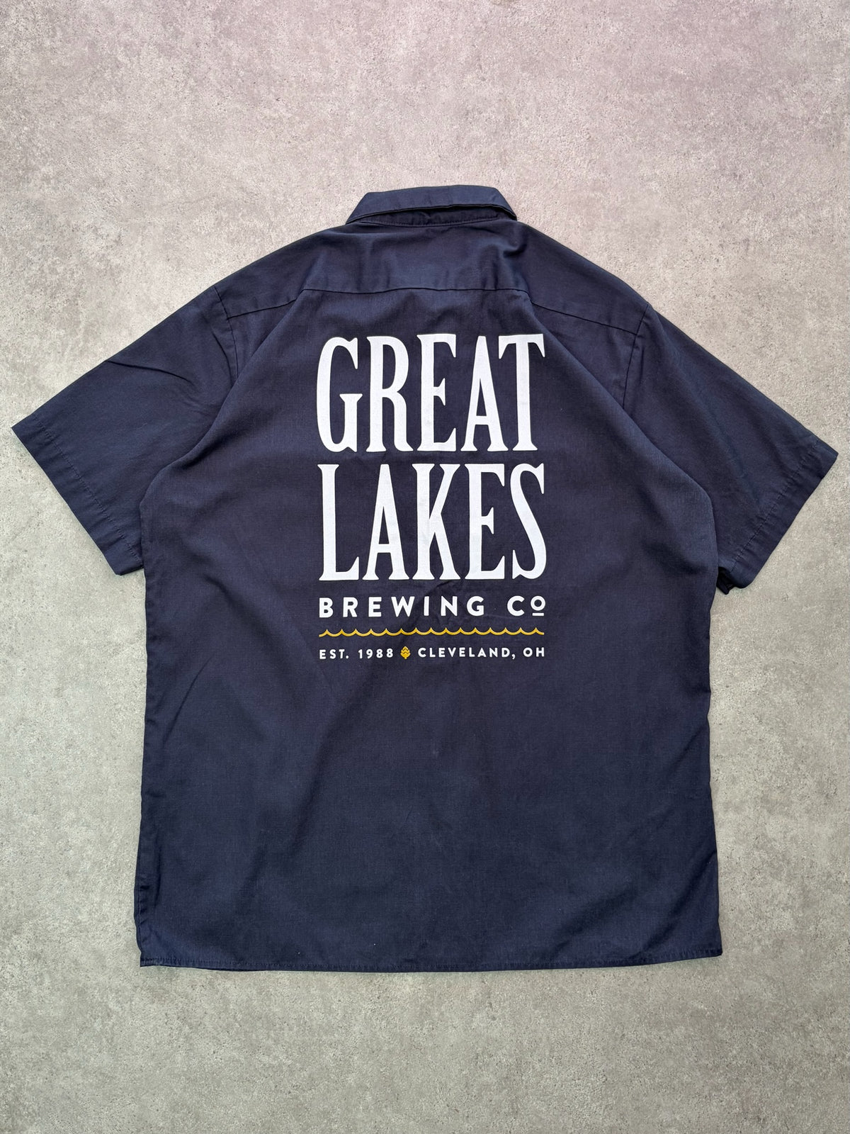 חולצת עבודה Dickies - Great Lakes Brewing Co וינטג׳ - XL – חולצה מכופתרת וינטג׳ דיקיס, תמונה 2