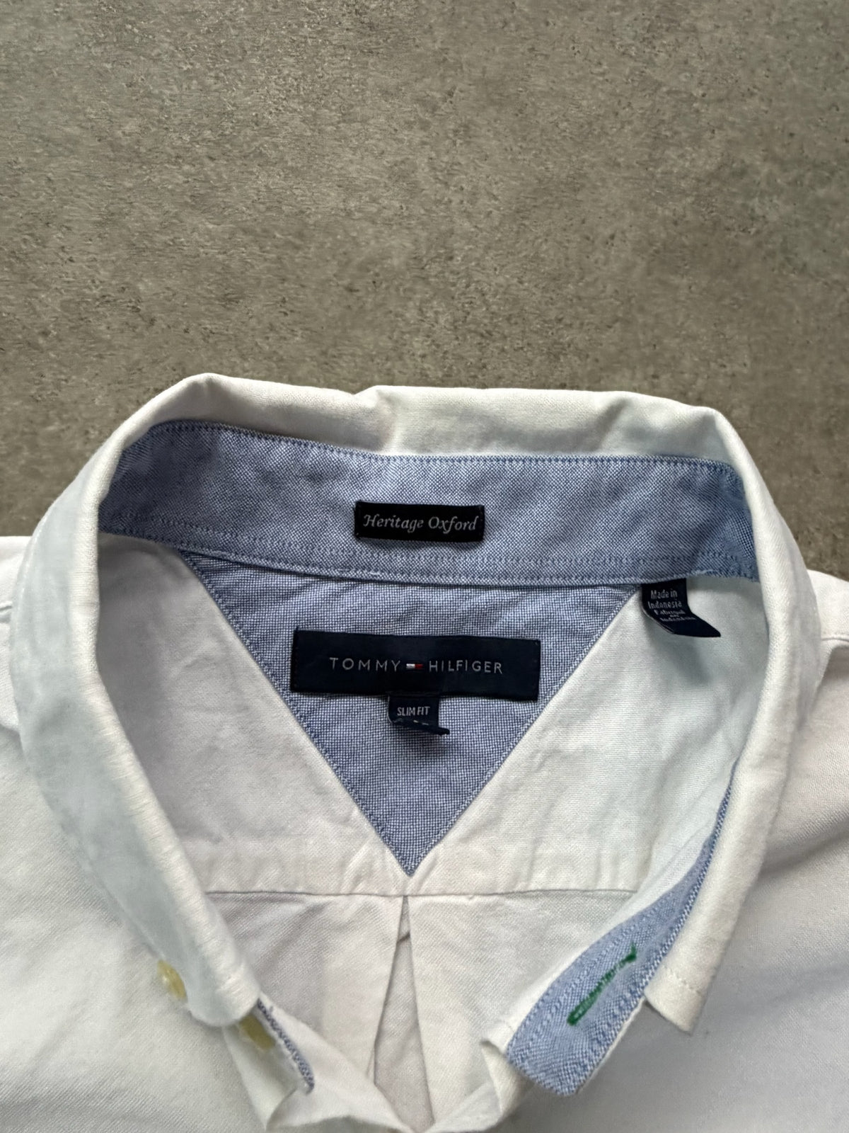 חולצה מכופתרת Tommy Hilfiger שרוולים קצוצים וינטג׳ - L – חולצה מכופתרת וינטג׳ טומי הילפיגר, תמונה 3