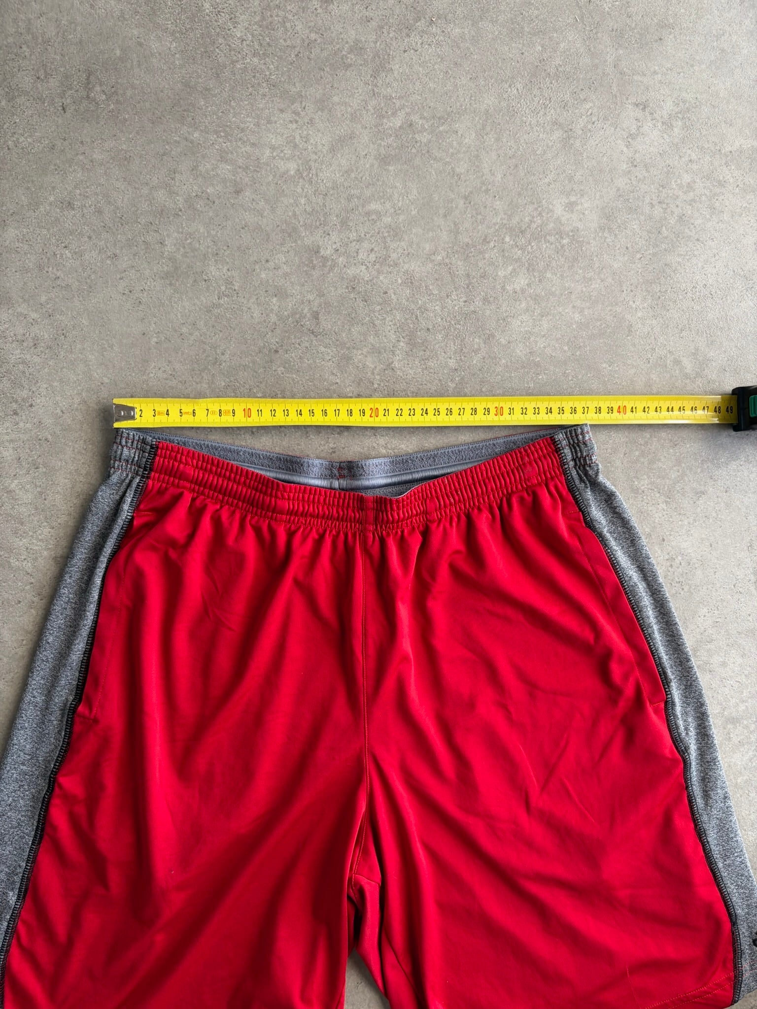 שורטס ספורט Adidas אדום וינטג׳ - 32