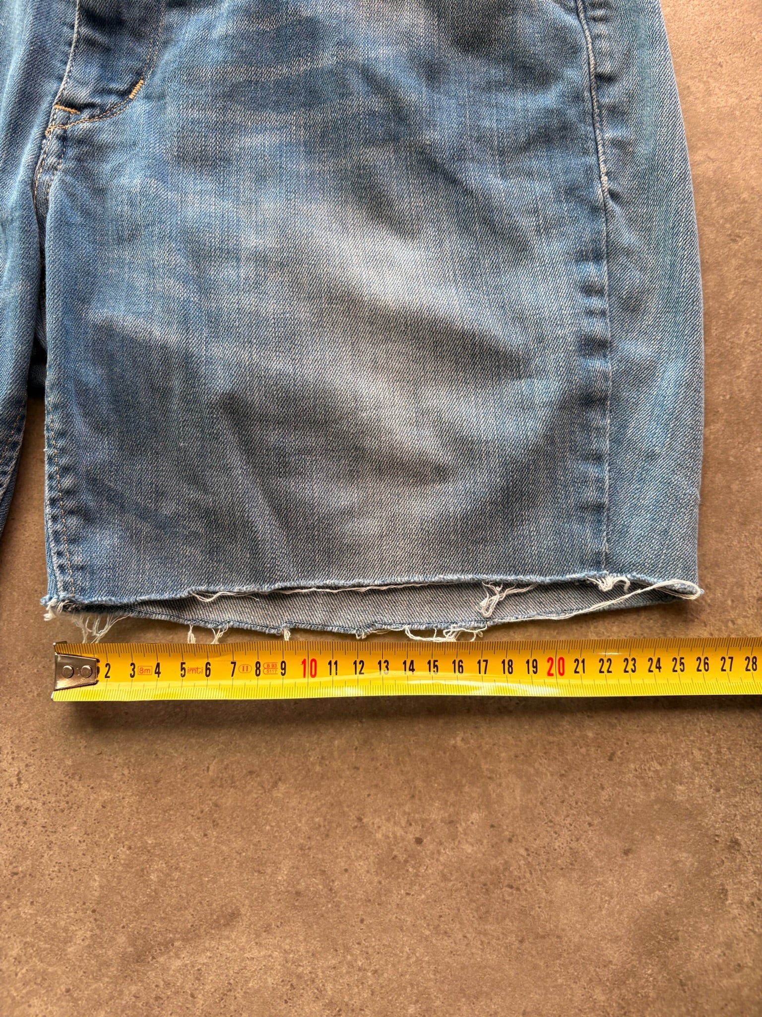 שורטס ג׳ינס Levi's קאט-אוף וינטג׳ - 32