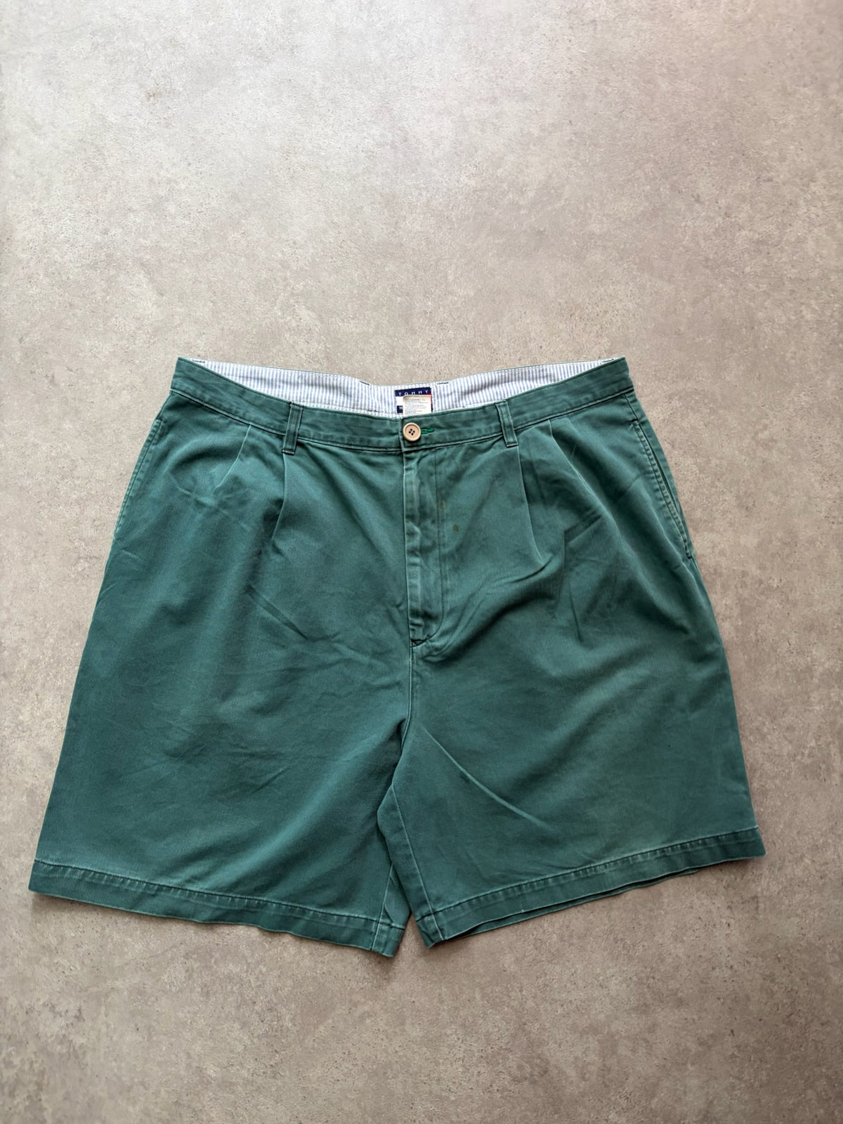 שורט Tommy Hilfiger פליטים וינטג׳ - 39