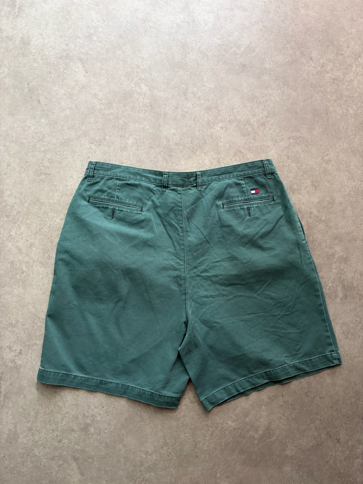 שורט Tommy Hilfiger פליטים וינטג׳ - 39