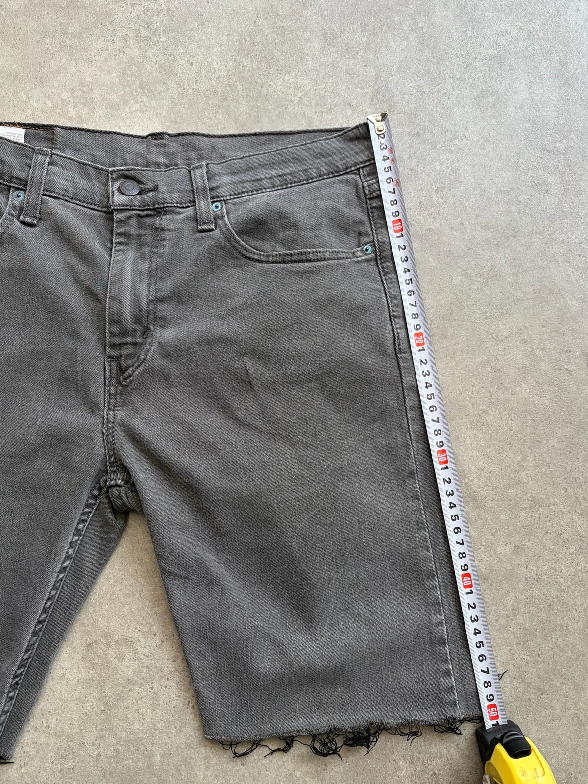 שורט ג'ינס Levi's 512 וינטג׳ - 31 – שורט ג׳ינס וינטג׳ ליוויס, תמונה 4