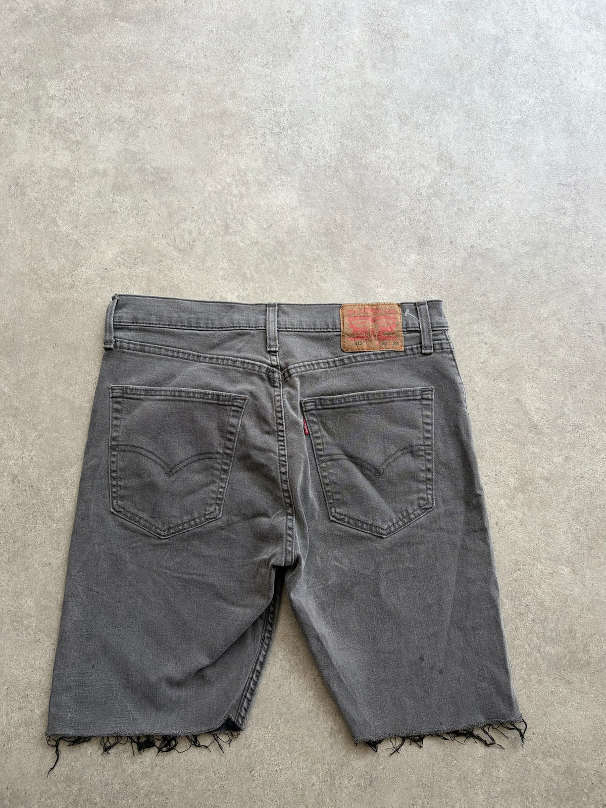 שורט ג'ינס Levi's 512 וינטג׳ - 31 – שורט ג׳ינס וינטג׳ ליוויס, תמונה 2