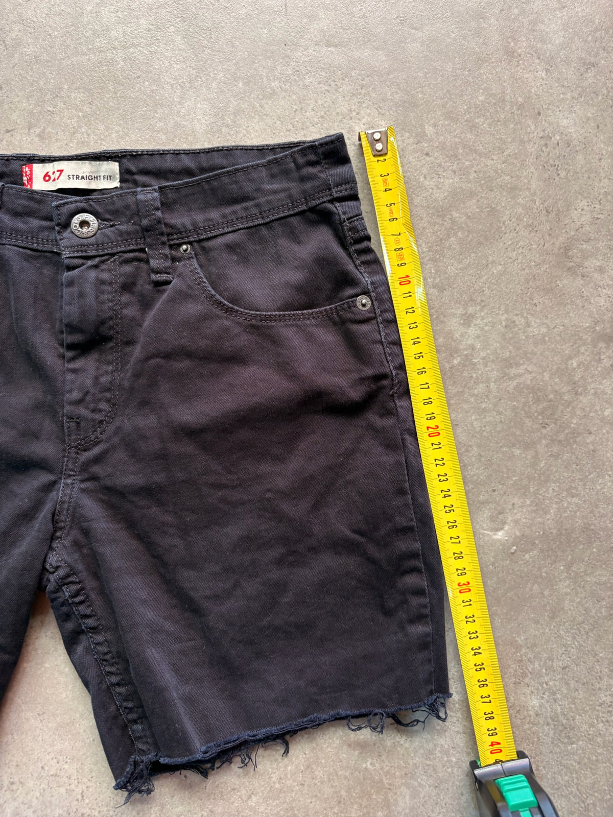 שורטס ג׳ינס Levi's 627 שחור קאט-אוף וינטג׳ - 29