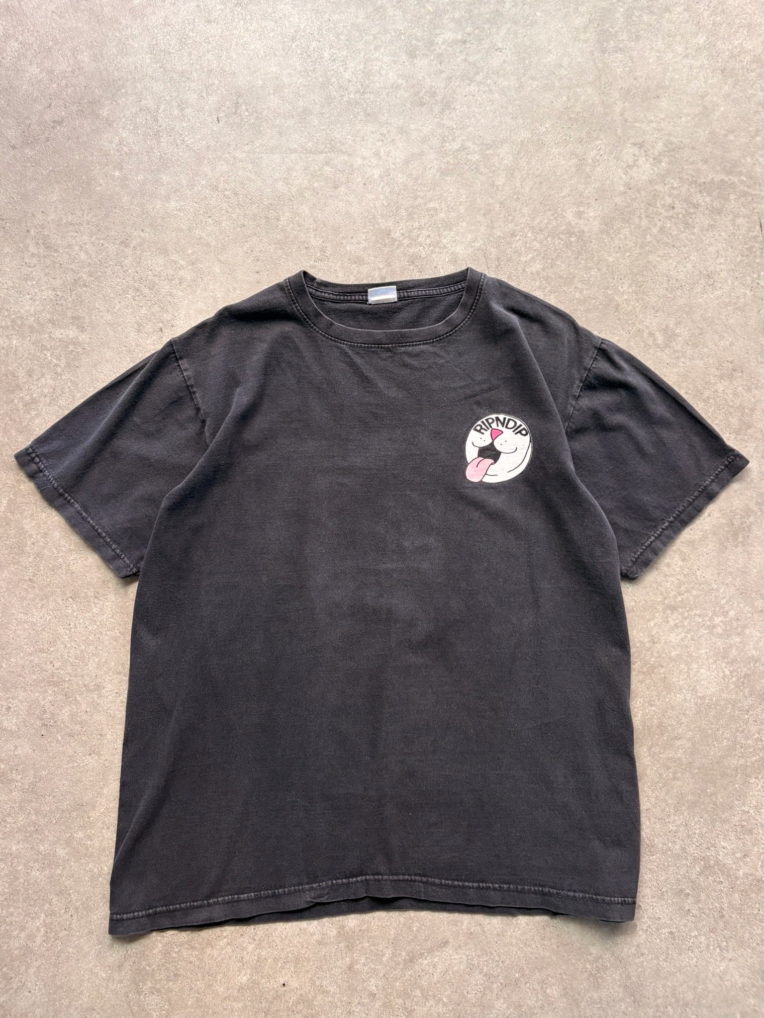 טישירט RIPNDIP וינטג׳ - M