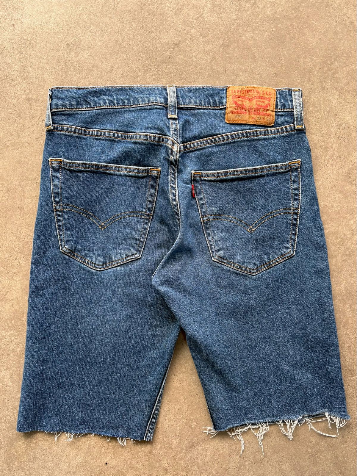 שורטס ג׳ינס Levi's 502 וינטג׳ - 30