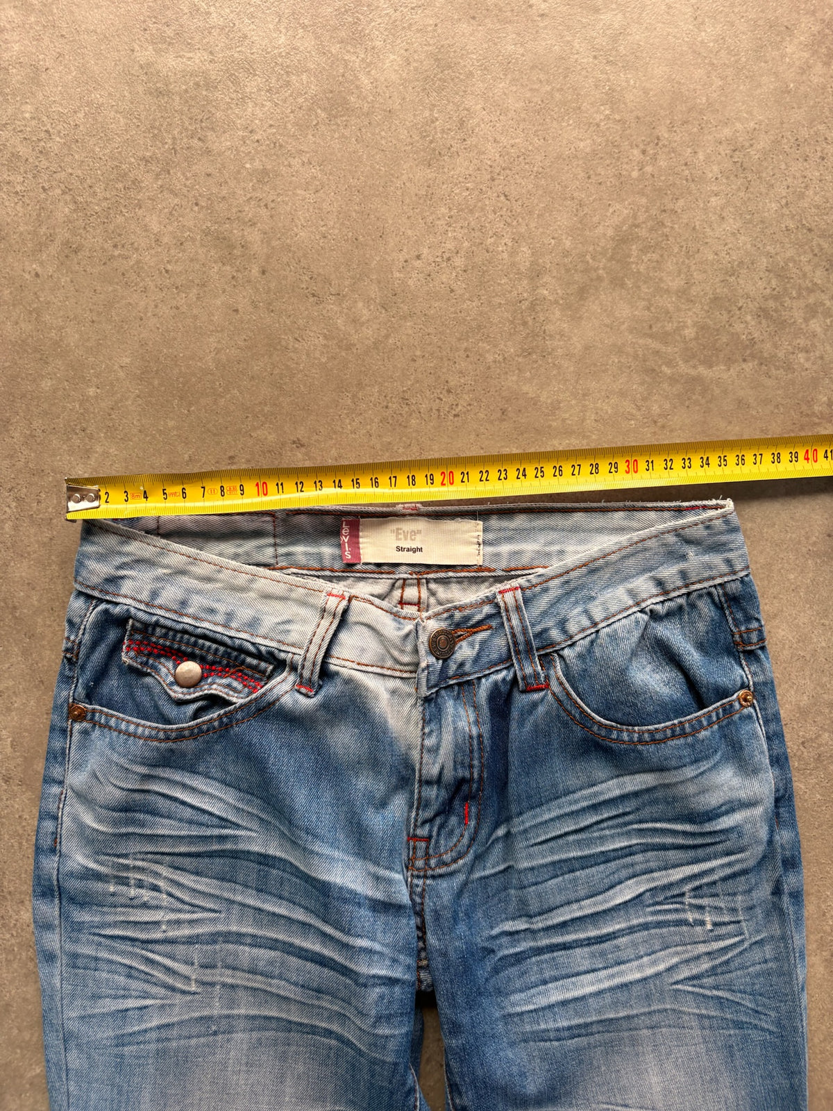 ג'ינס נמוך Levi's Eve Straight וינטג׳ - 28 – ג׳ינס ליוויס וינטג׳, תמונה 3