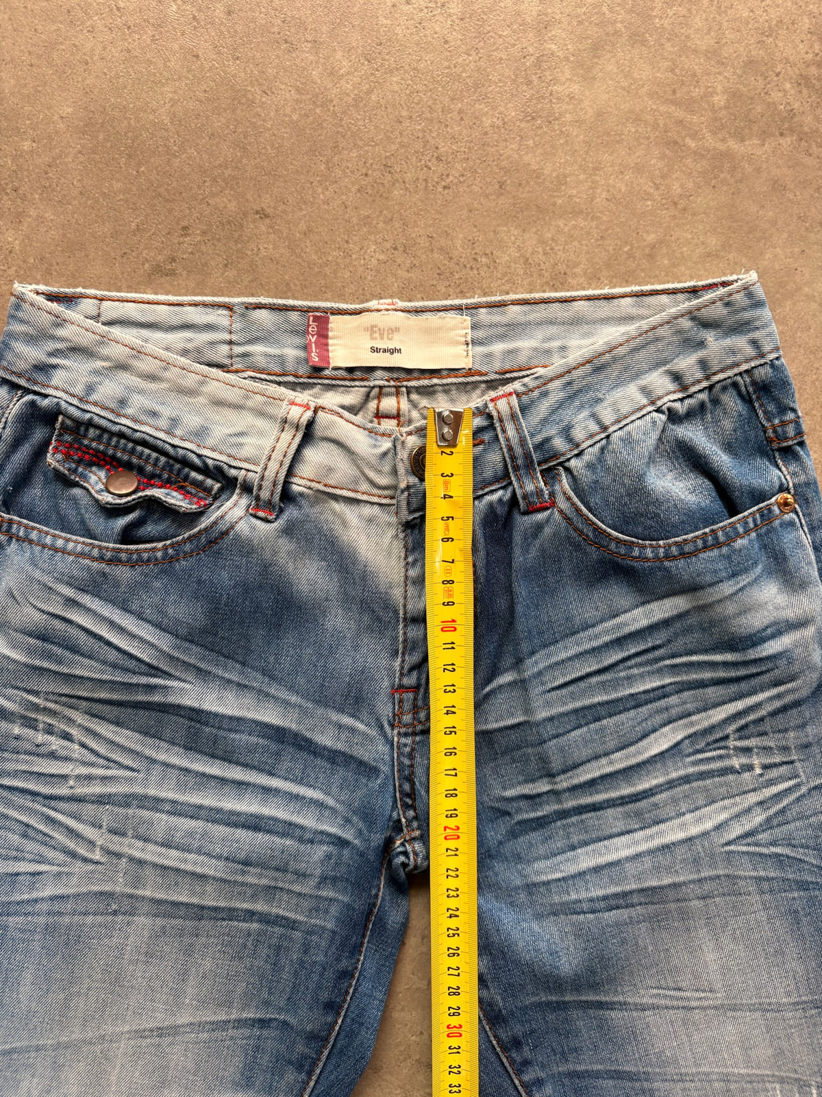 ג'ינס נמוך Levi's Eve Straight וינטג׳ - 28 – ג׳ינס ליוויס וינטג׳, תמונה 4